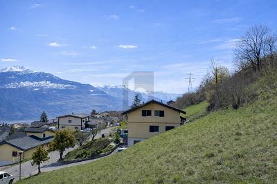 UNIQUE, DANS UN CADRE PRIVILÉGIÉ & VUE PANORAMIQUE, Sur demande, 1976 Erde, Ticino, CH