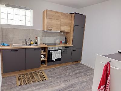 LUMINEUX, VISIBLE & POLYVALENT, Sur demande, 2735 Malleray, Ticino, CH
