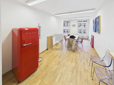CENTRALE, PRATICO E SPAZIOSO, Auf Anfrage, 3011 Bern, Ticino, CH