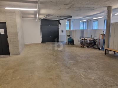 AMPIO SPAZIO, OTTIMA POSIZIONE, Sur demande, 1052 Le Mont-Sur-Lausanne, Ticino, CH