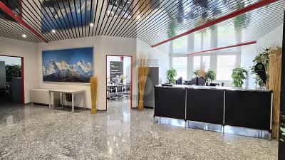 SPACIOUS, BRIGHT & WELL CONNECTED, Auf Anfrage, 8952 Schlieren, Ticino, CH