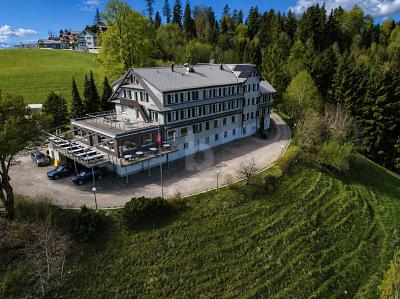 JOYAU ENTIÈREMENT RÉNOVÉ AVEC UN POTENTIEL ÉNORME, Auf Anfrage, 6125 Menzberg, Ticino, CH