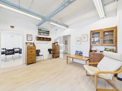 SPACIEUX, LUMINEUX AVEC BEAUCOUP DE POTENTIEL, Auf Anfrage, 4658 Däniken SO, Ticino, CH