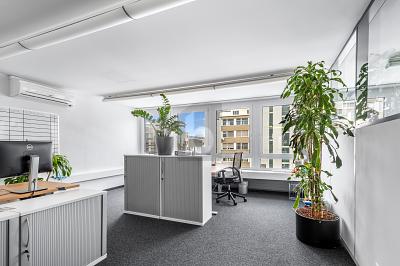 MODERNE RÄUME AN ZENTRALER LAGE, Auf Anfrage, 8600 Dübendorf, Ticino, CH