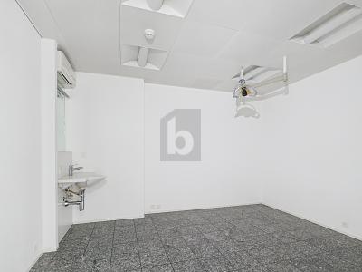 SPACIEUX À UN EMPLACEMENT IDÉAL, Auf Anfrage, 4950 Huttwil, Ticino, CH