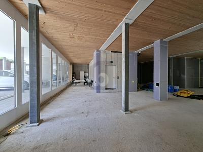 REPRÉSENTATIF AVEC UNE LIBERTÉ DE CONCEPTION MAXIMALE, Auf Anfrage, 6438 Ibach, Ticino, CH