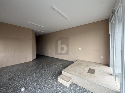 FORTEMENT FRÉQUENTÉ, IDÉAL POUR LA CLIENTÈLE DE PASSAGE, Auf Anfrage, 8302 Kloten, Ticino, CH