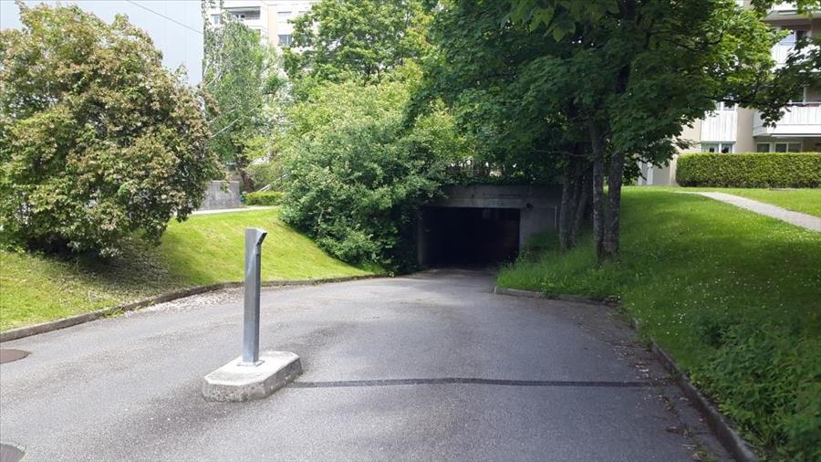 Cercasi posto per motorino?, Froschweg 23-25, Mofaplätze, 3098 Schliern b. Köniz, Bern, CH