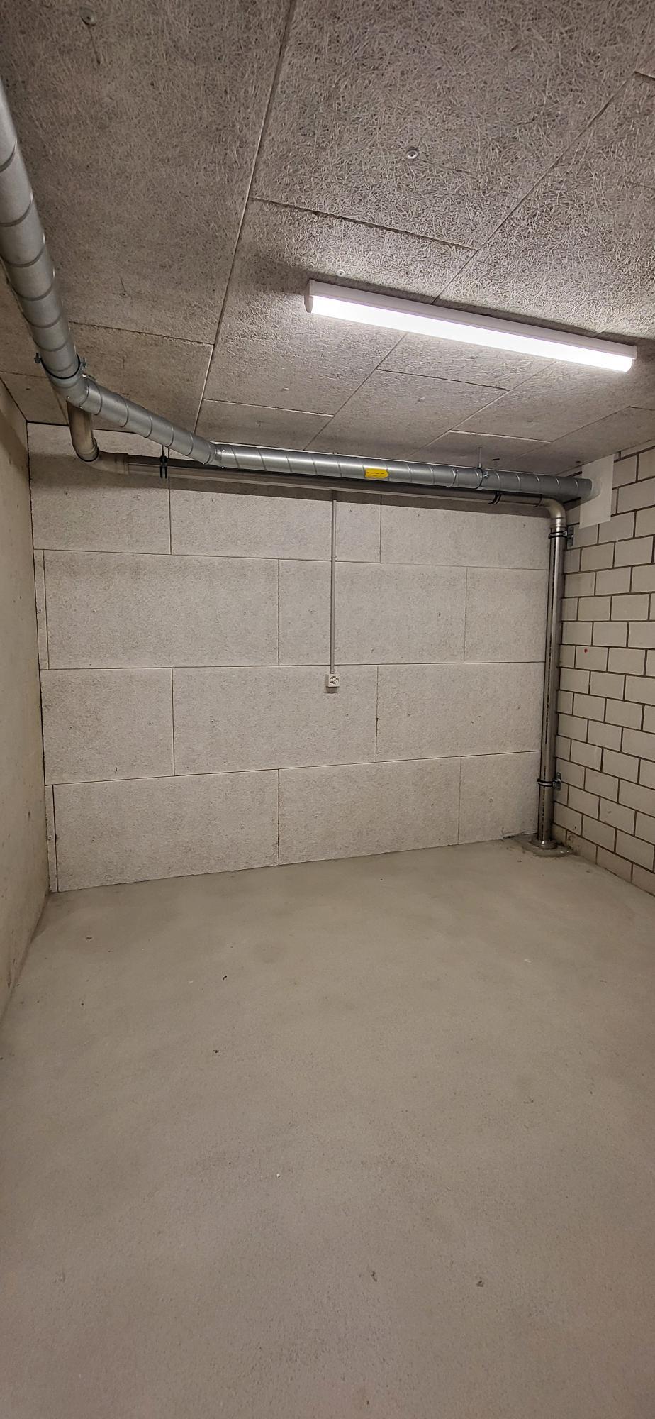 Cerchi spazio di deposito?, Industrieplatz, 8212 Neuhausen, Schaffhausen, CH