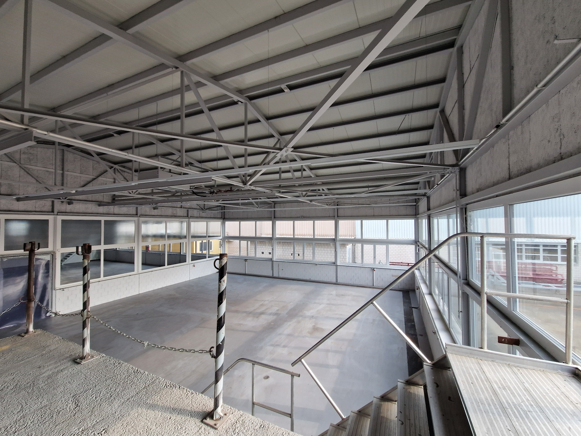 Site de production Altenrhein - Halle d'atelier spacieuse, Dorfstr. 1 -, 9423 Altenrhein, St. Gallen, CH