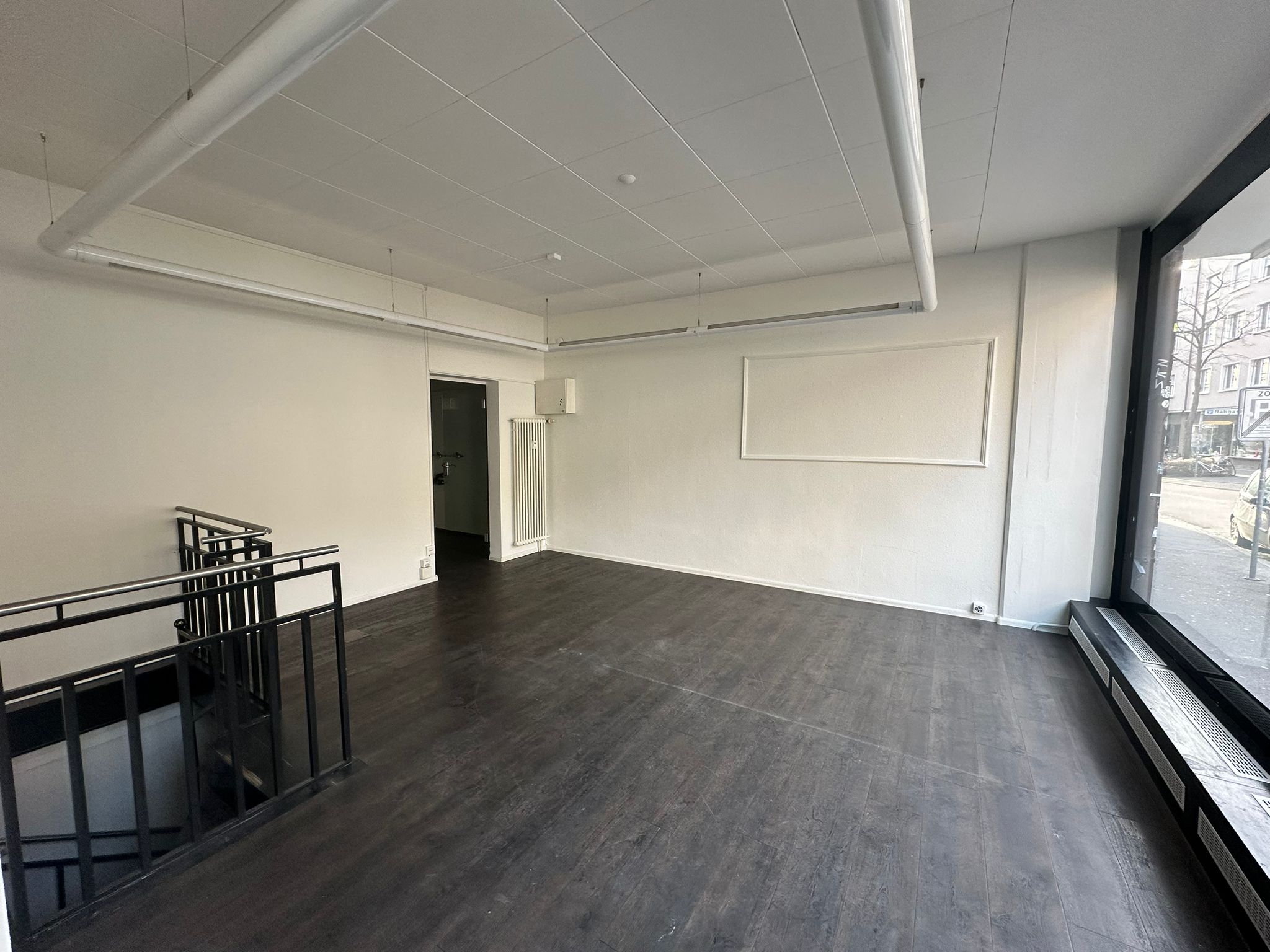Local commercial attractif – commerce, bureau ou showroom à un emplacement de premier choix, Riehentorstr., 4058 Basel, Basel-City, CH