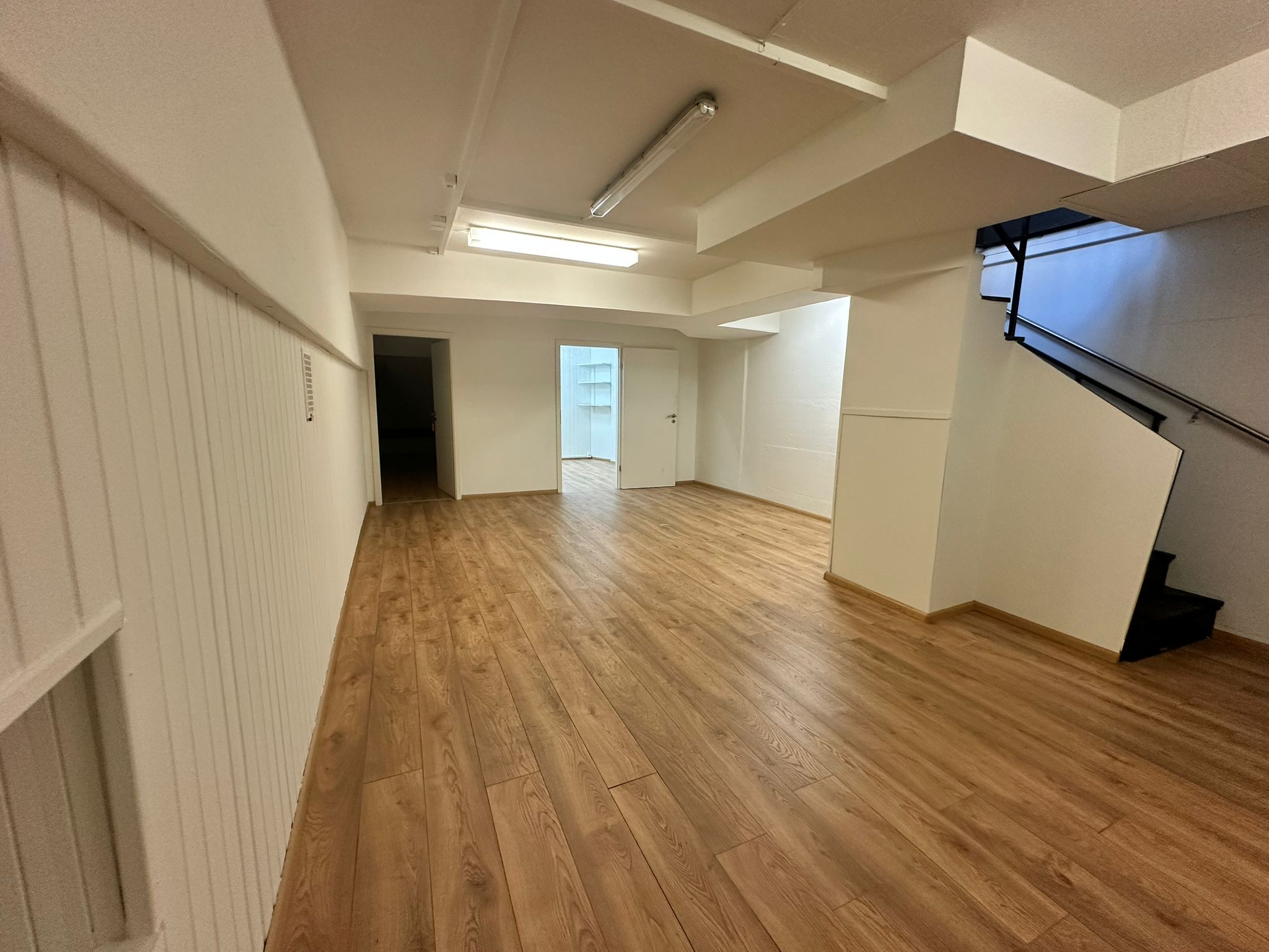 Local commercial attractif – commerce, bureau ou showroom à un emplacement de premier choix, Riehentorstr., 4058 Basel, Basel-City, CH