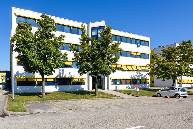 Accogliente ufficio sul sito degli Avouillons