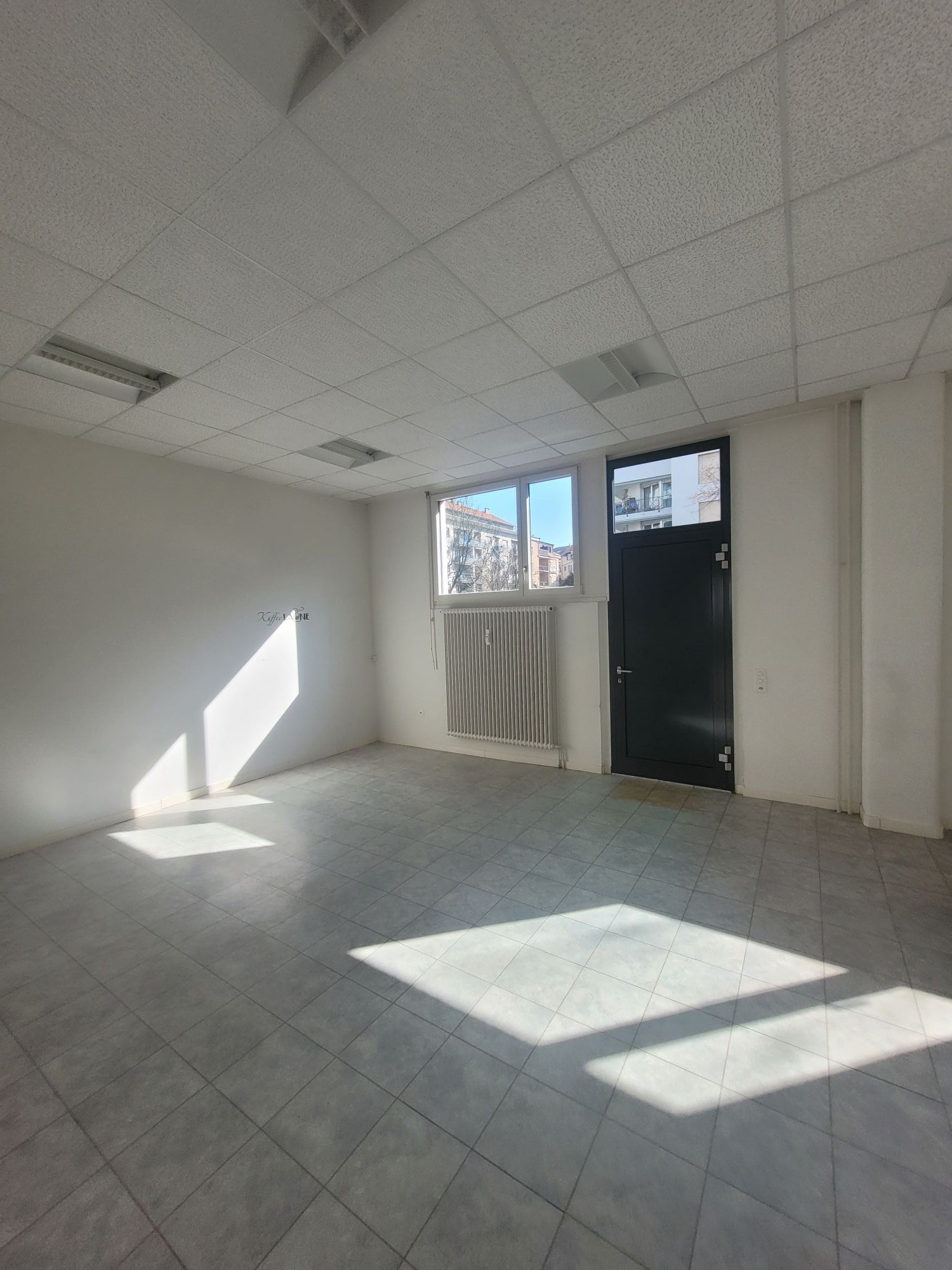 Espace commercial attractif au rez-de-chaussée – idéal pour point de vente, bureau ou showroom, J.J. Balmer - str., 4053 Basel, Basel-City, CH