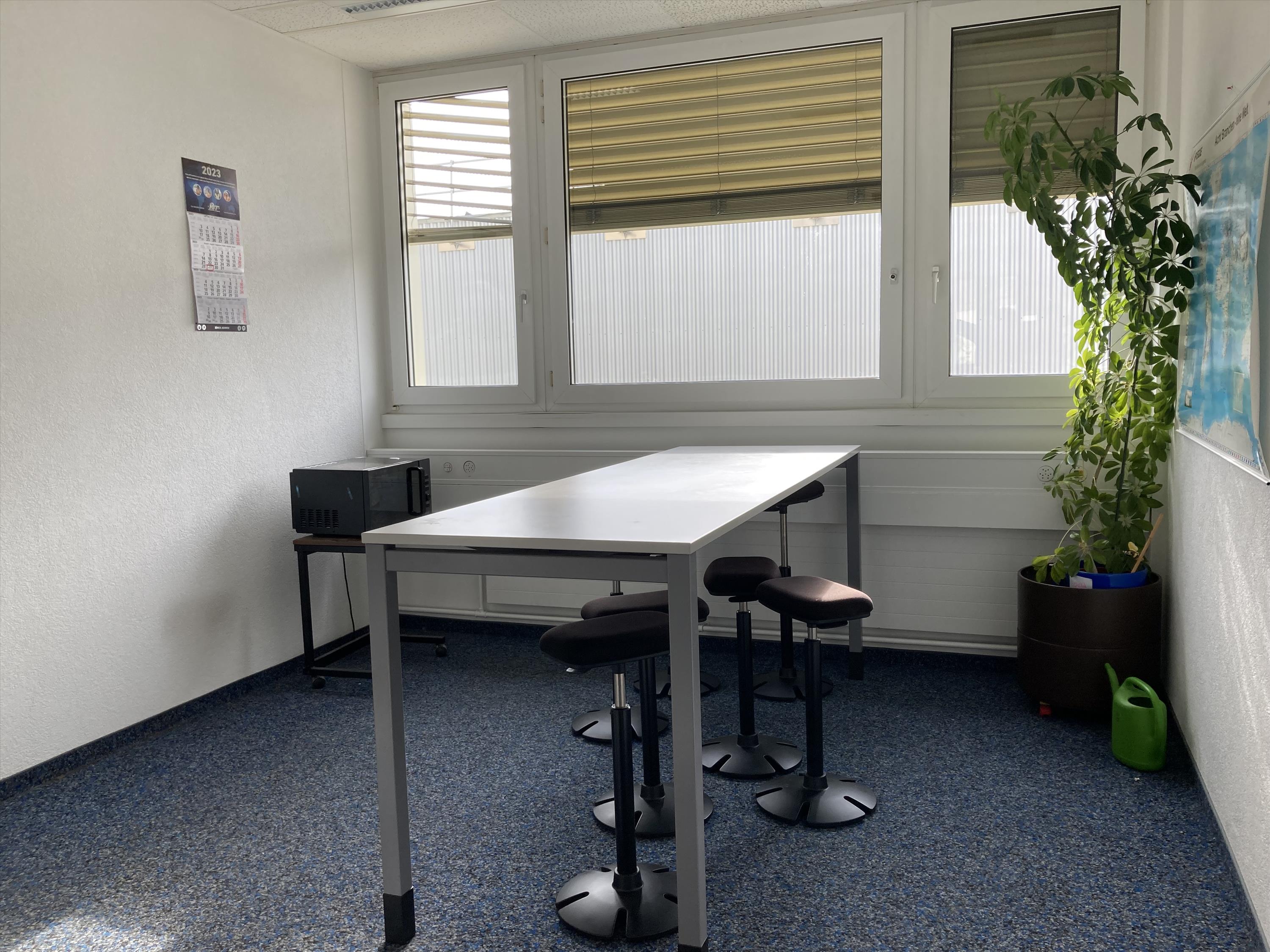 Surfaces de bureaux immédiatement disponibles dans un quartier industriel logistique animé, Schützenmattstr. Bürogeb, 8180 Bülach, Zurich, CH
