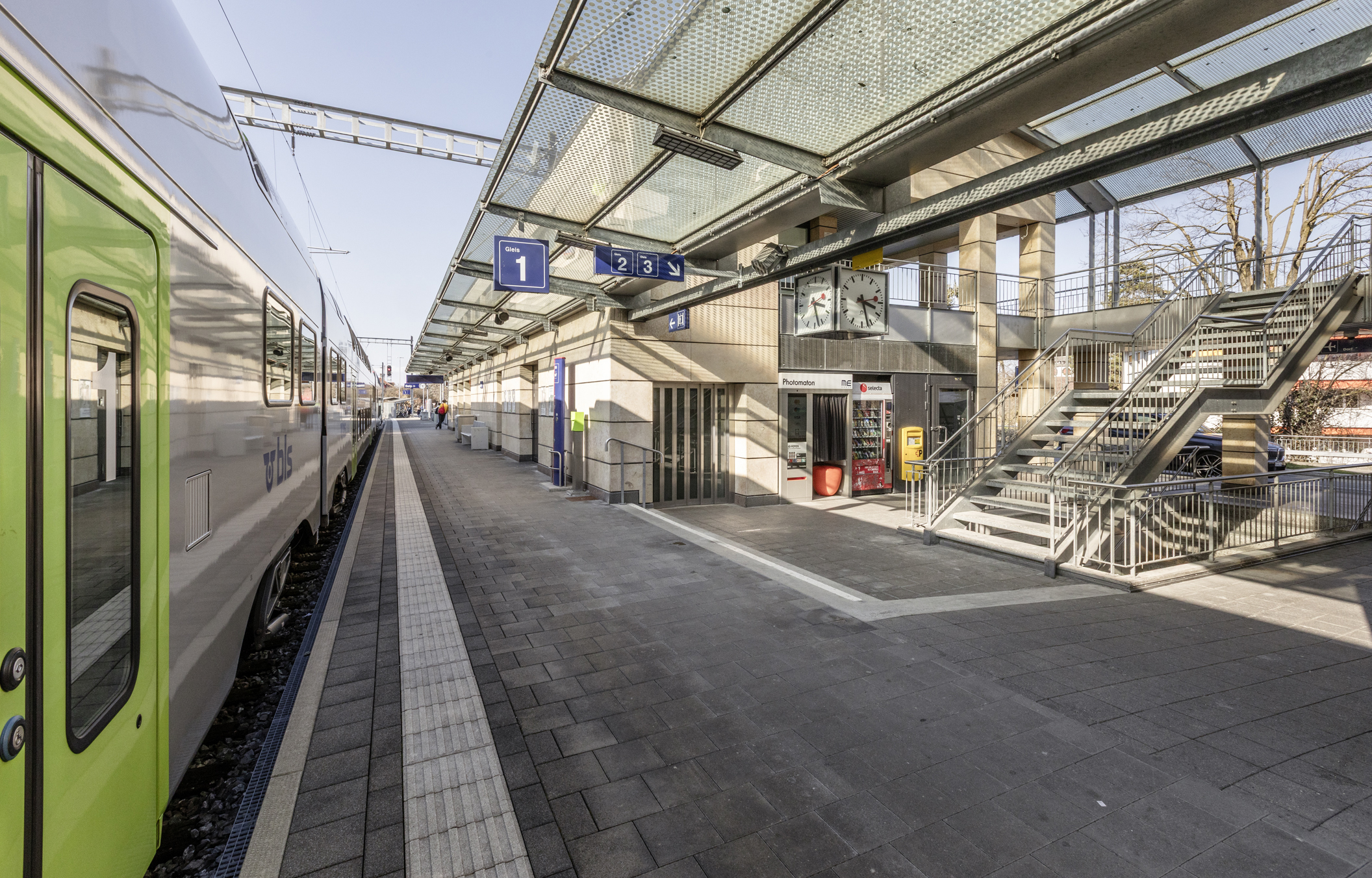 Prime location: Attractive office premises directly at Belp train station, Bahnhofplatz, 3123 Belp, Bern, CH