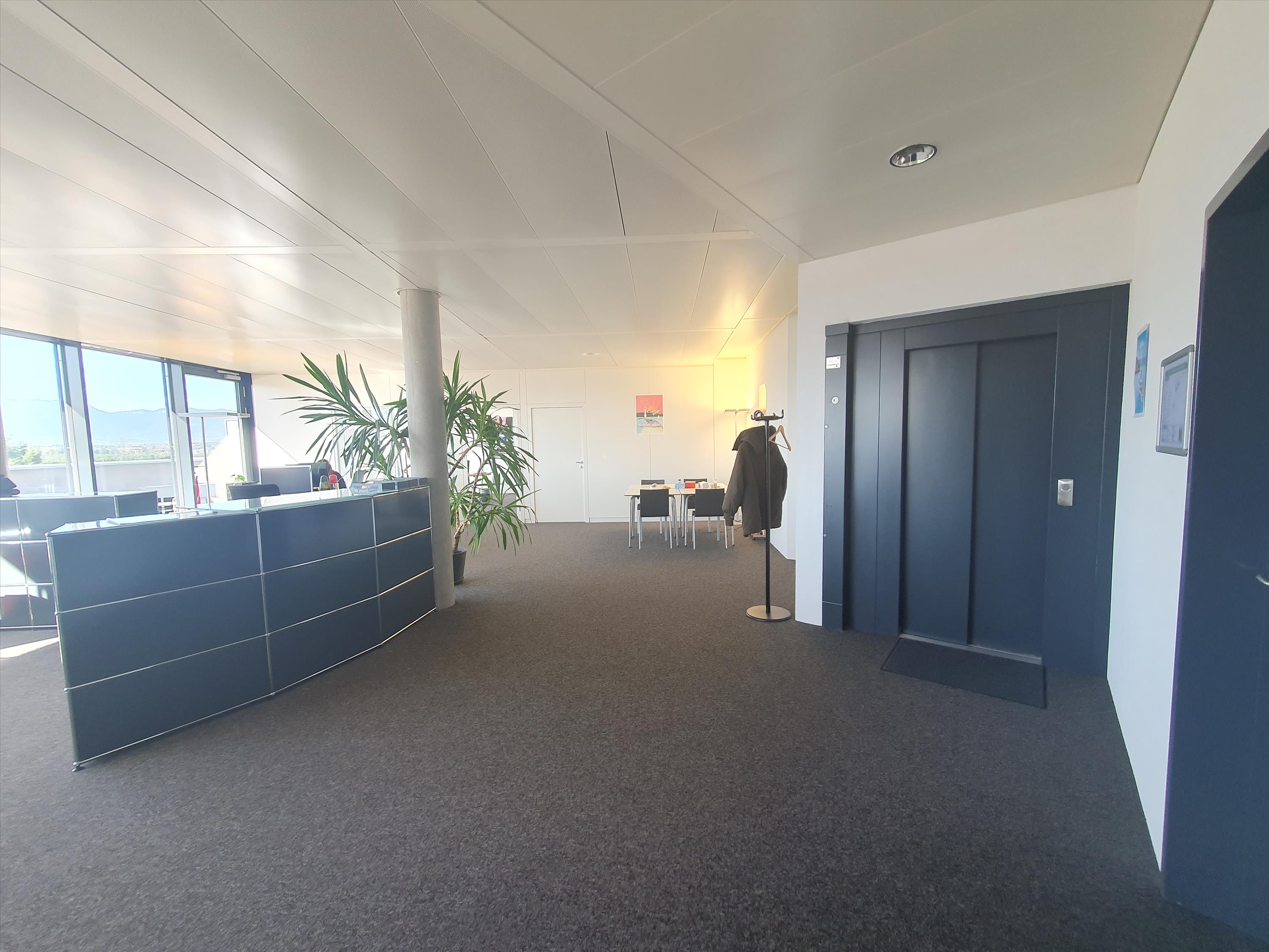 Hervorragende Bürofläche von 194 m² mit Terrasse, Rte de Ferney, 1218 Le Grand-Saconnex, Geneva, CH