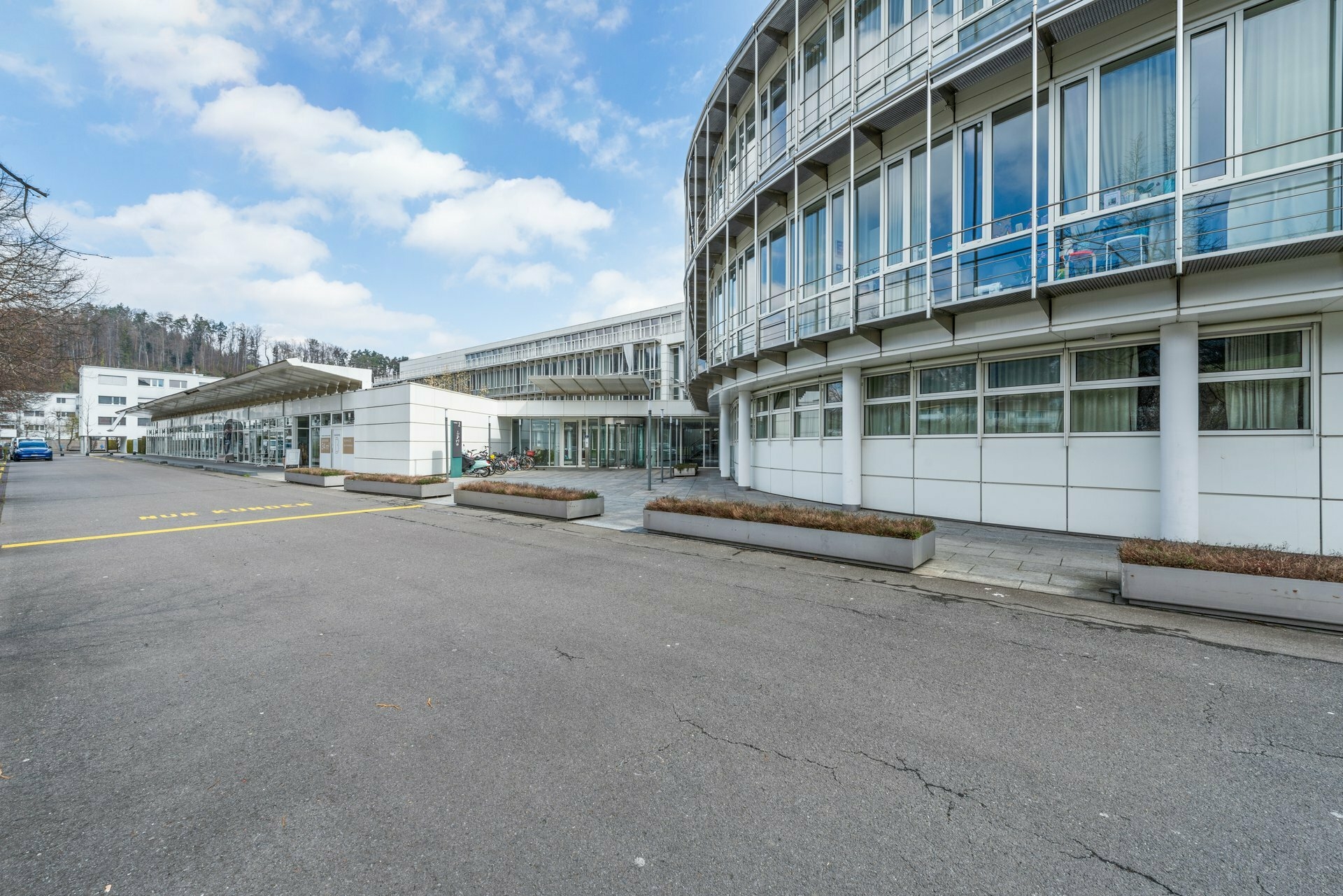 Places de parc idéalement situées – réservez dès maintenant !, Im Sihlhof 2/4 Tiefgarage, 8134 Adliswil, Zurich, CH
