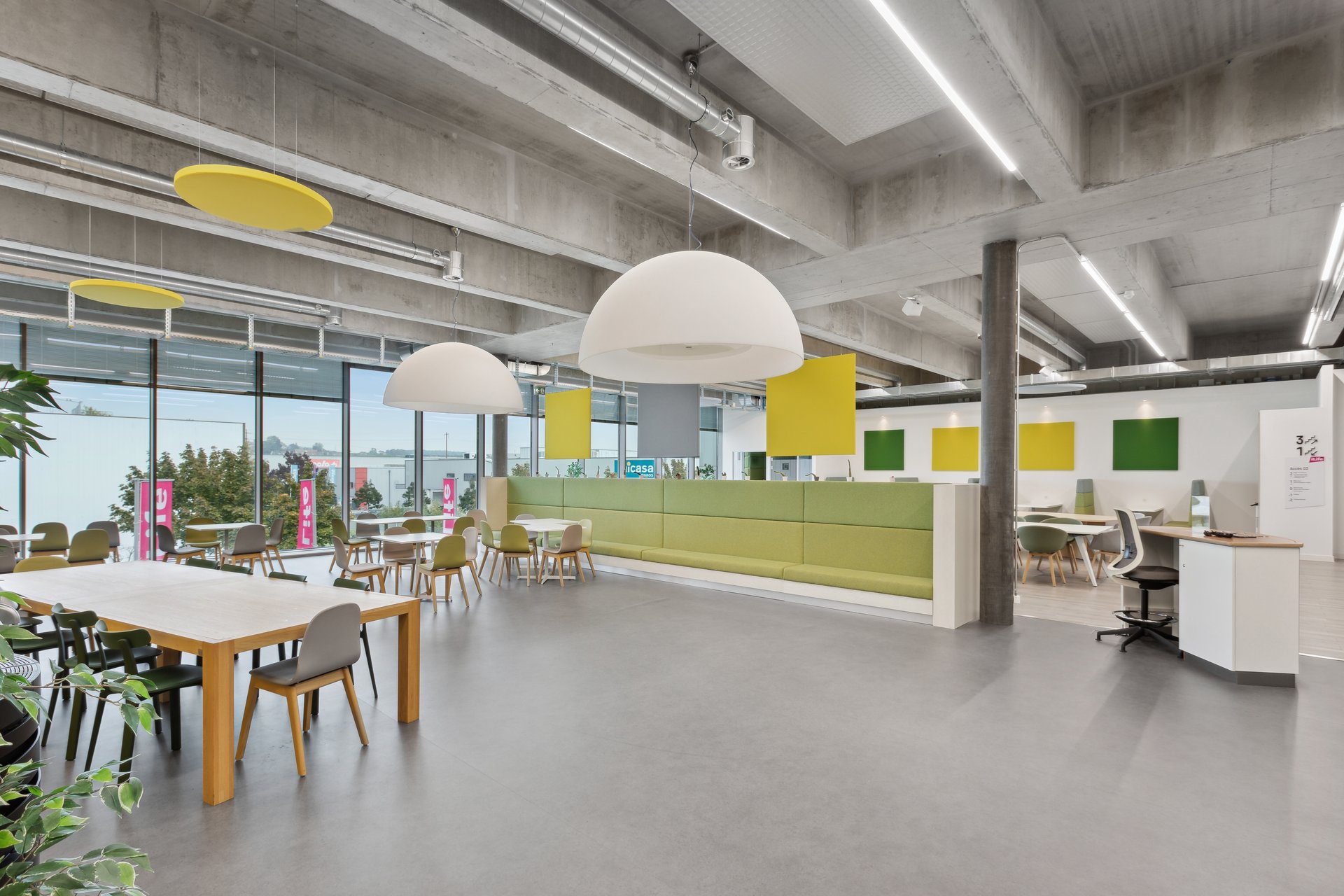 Entdecken Sie Ihren neuen Showroom- oder Büroraum im Centre iLife in Etoy!, Rte de Suisse, 1163 Etoy, Vaud, CH