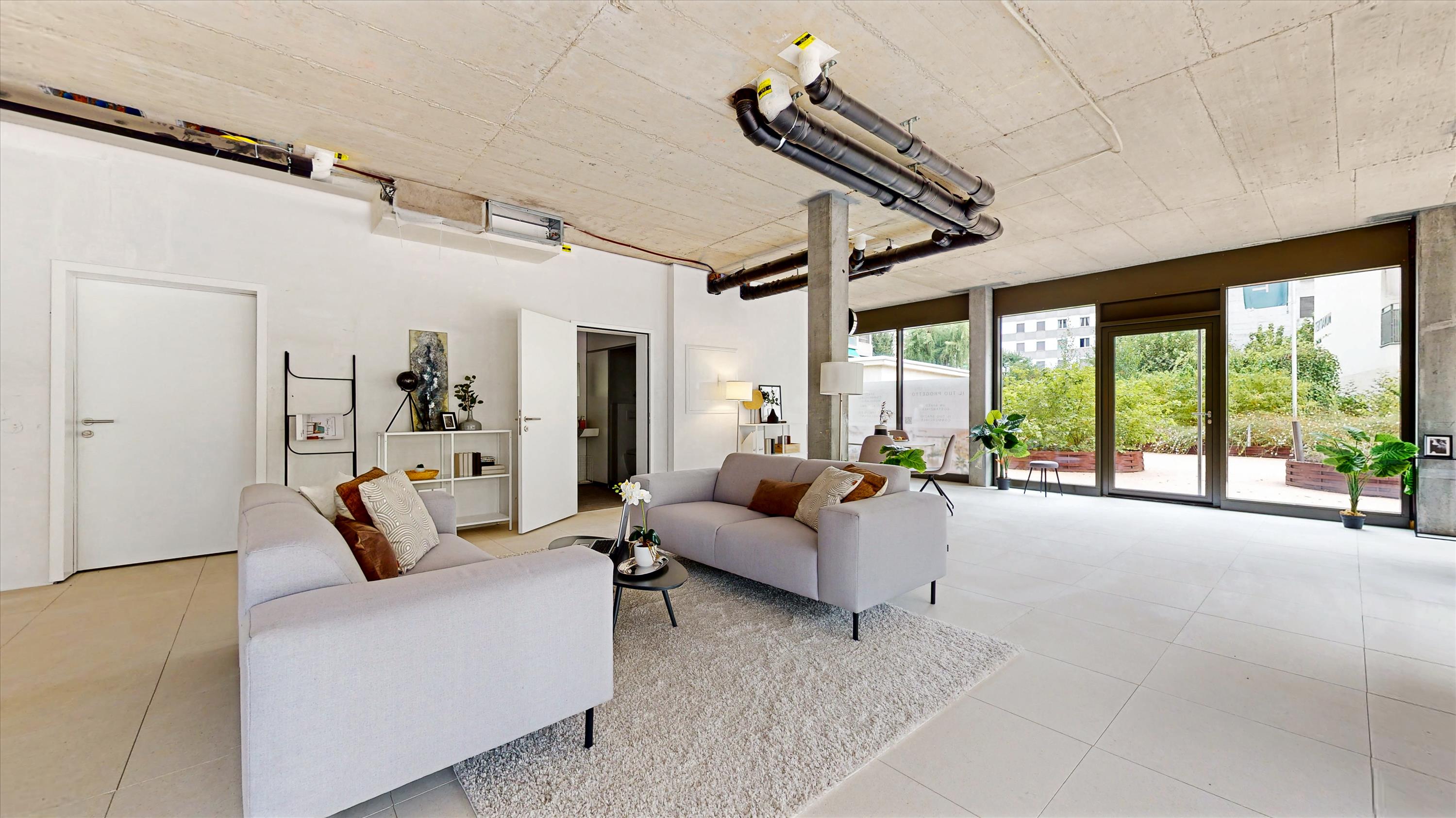 Espace commercial avec vitrines, Via degli Albrici, 6830 Chiasso, Ticino, CH