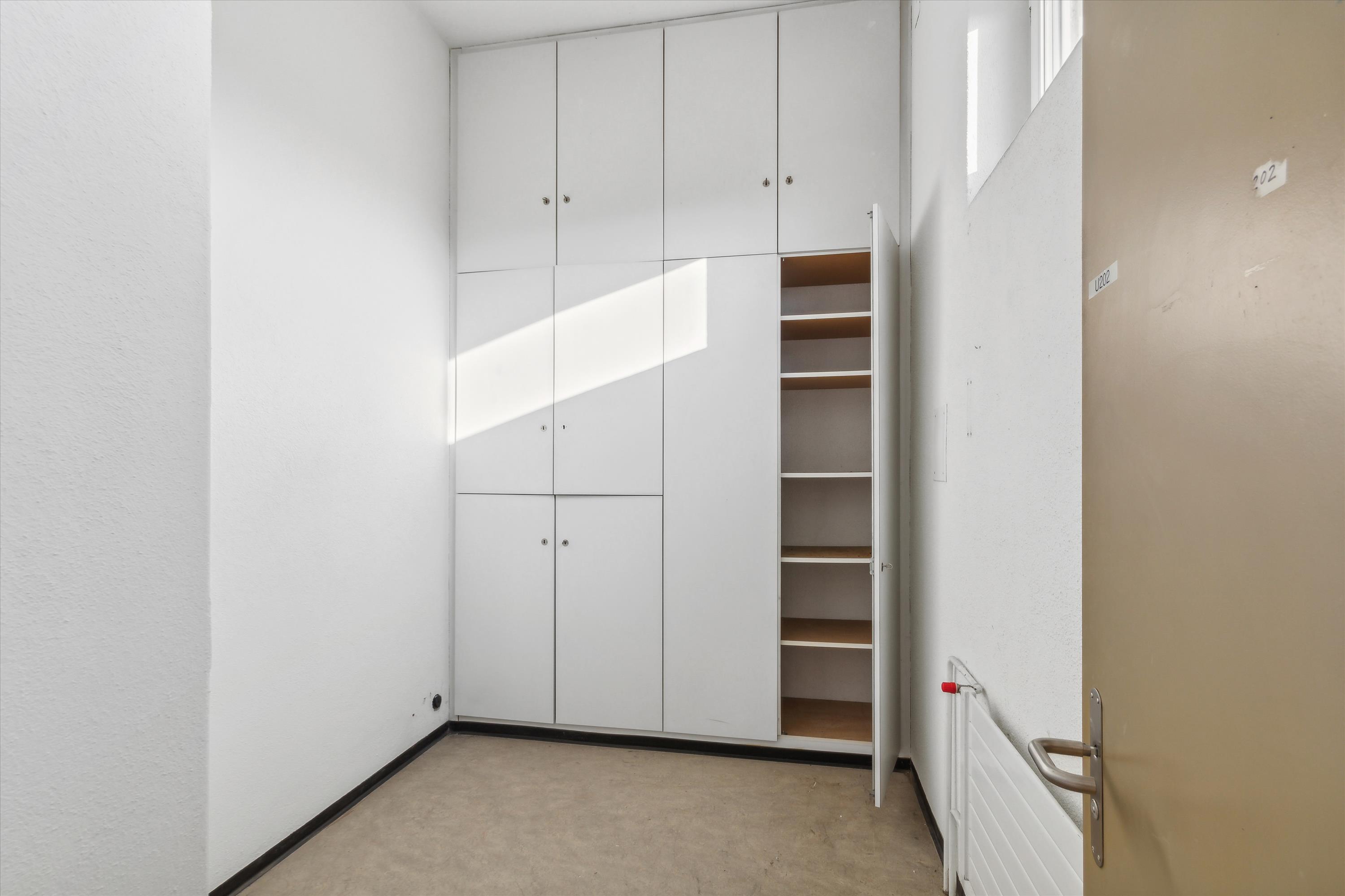 Votre nouveau local commercial près du Greifensee ?, Tämperlistrasse, 8117 Fällanden, Zurich, CH