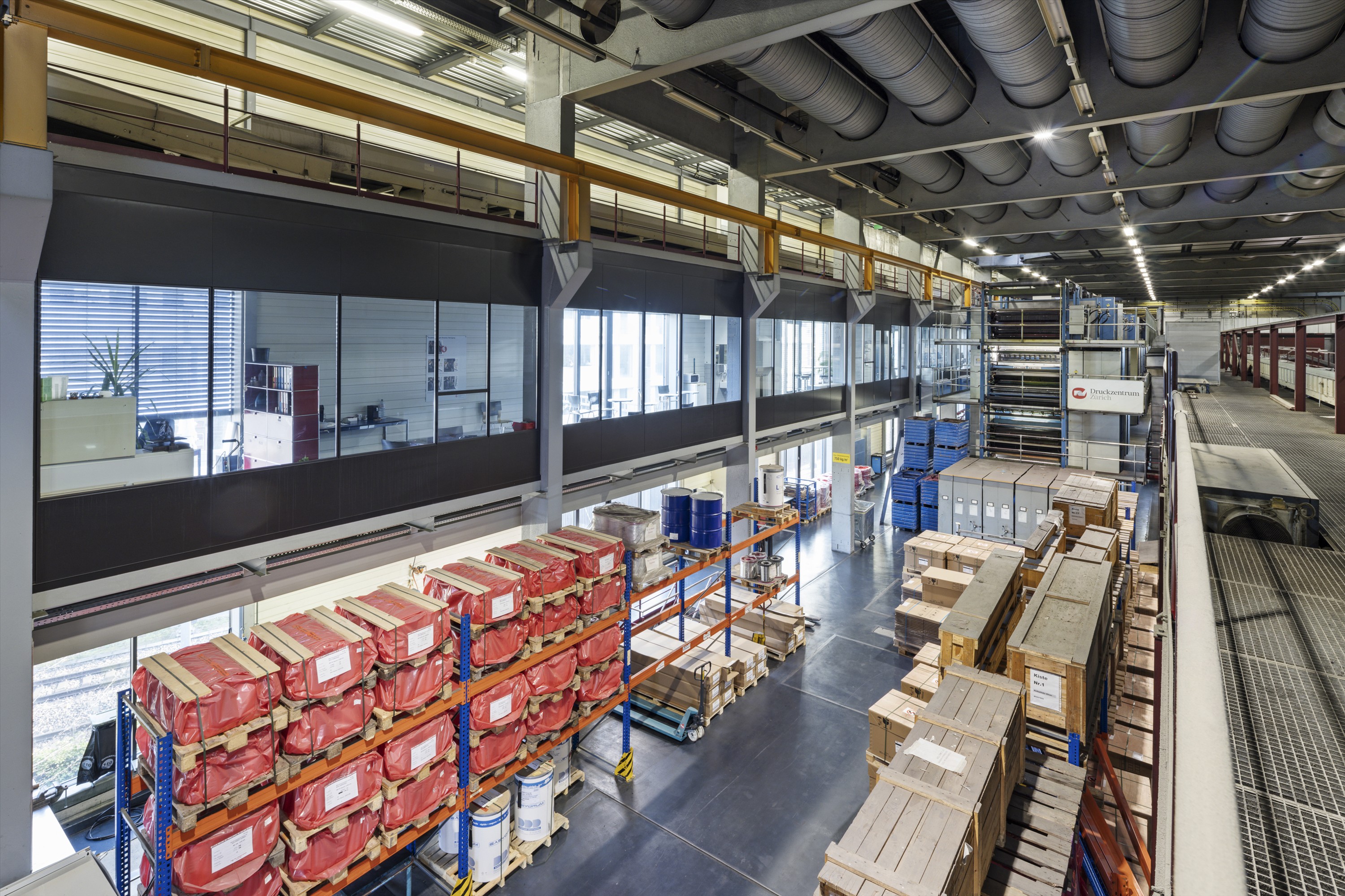 Ampie e versatili superfici industriali nel centro stampa di Zurigo, Bubenbergstrasse, 8045 Zürich, Zurich, CH