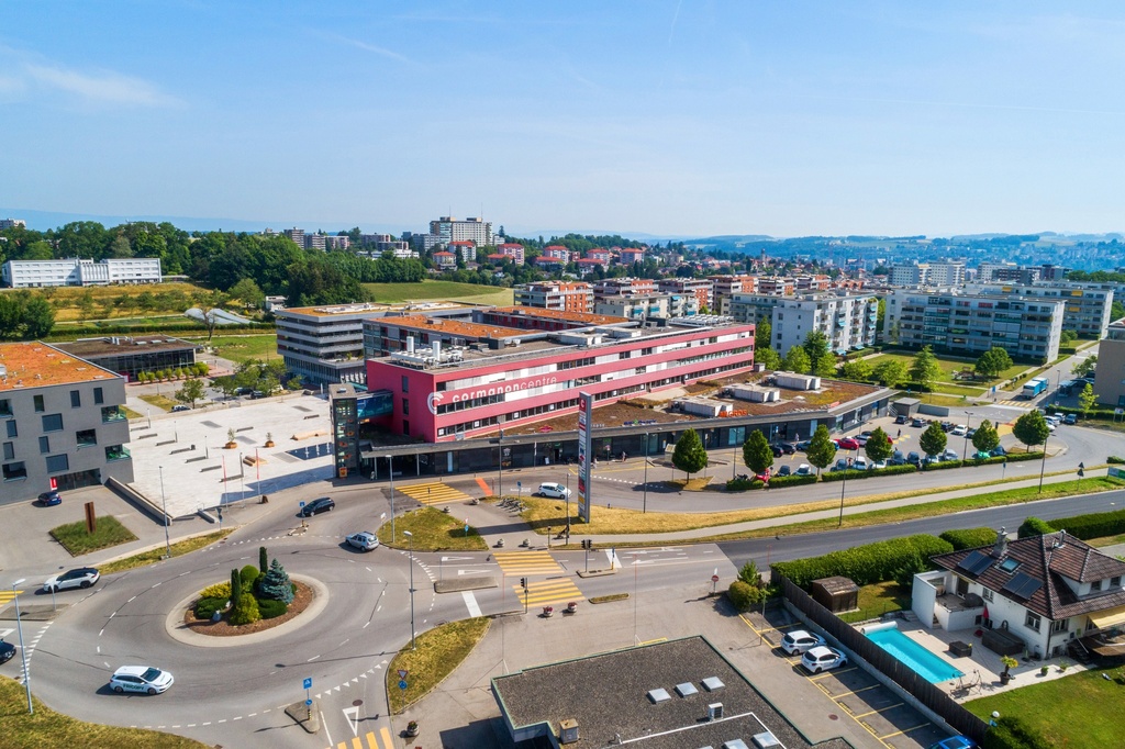 Cormanon Centre, Superficie luminosa di 58 m2 al piano terra