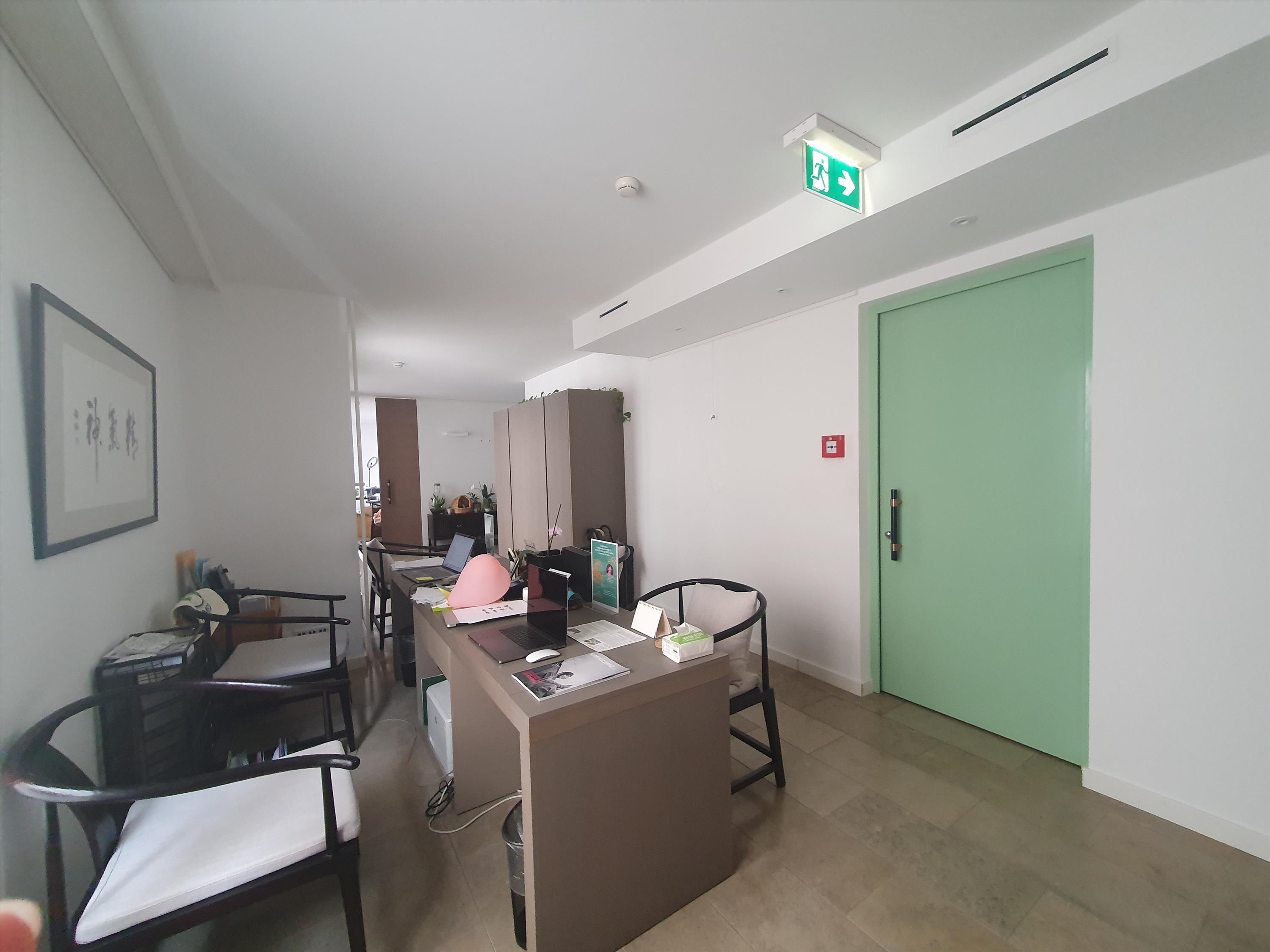 Superficie professionale di 401 m2, Rue Alfred Vincent, 1201 Genève, Geneva, CH