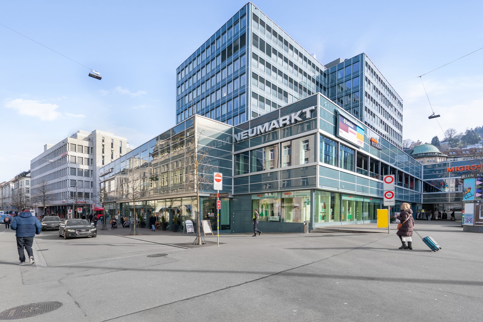 Place de parc disponible au centre commercial Neumarkt à Saint-Gall, Vadianstr. 25 /, 9000 St. Gallen, Saint Gallen, CH
