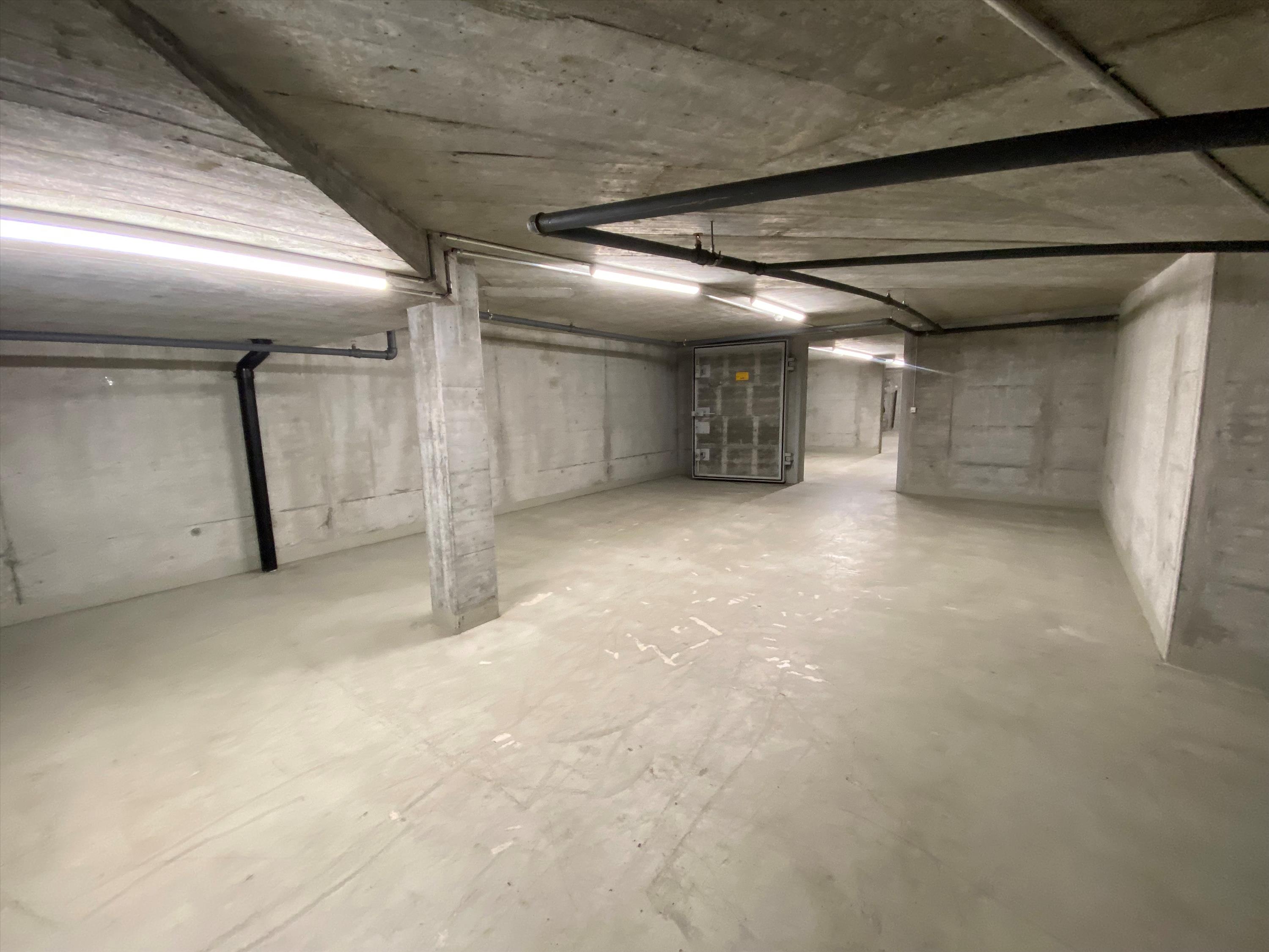 Tutte le strade portano a Regensdorf - locali di magazzino a partire da 50m2, Feldstrasse, 8105 Regensdorf, Zurich, CH