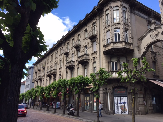 Your shop in the town centre in a historic building! Wow!, Viale Stazione, 6500 Bellinzona, Ticino, CH