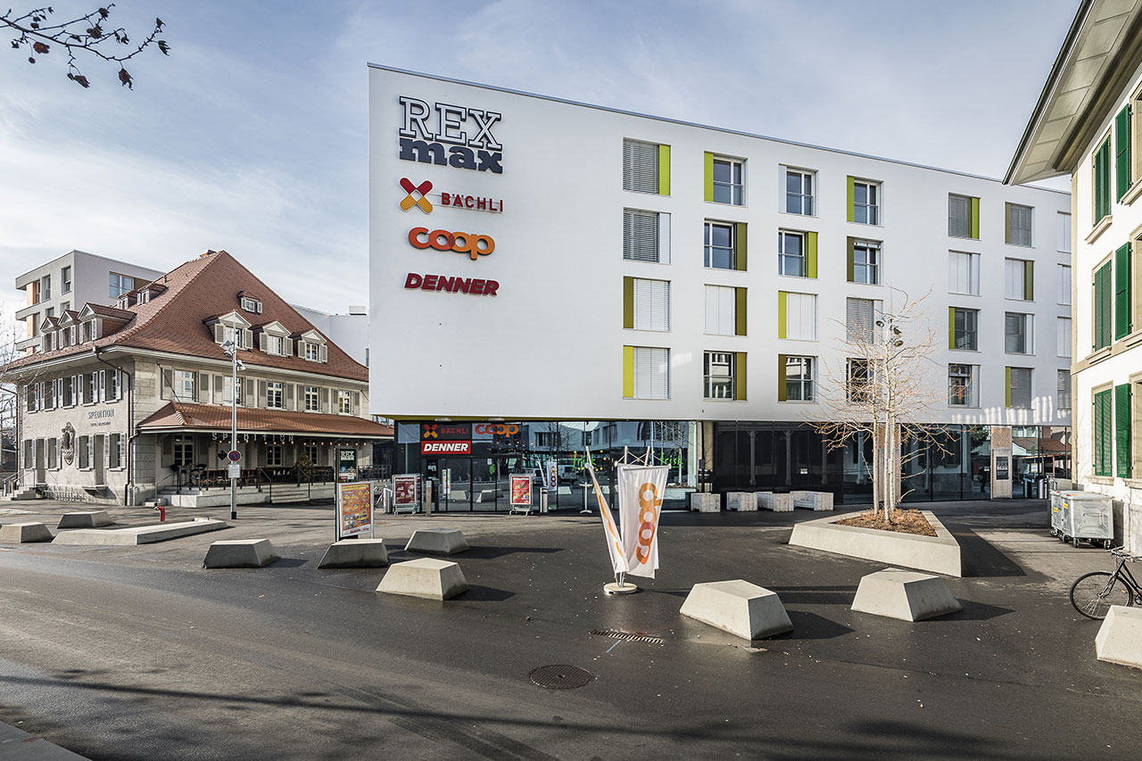 Retail space in prime location