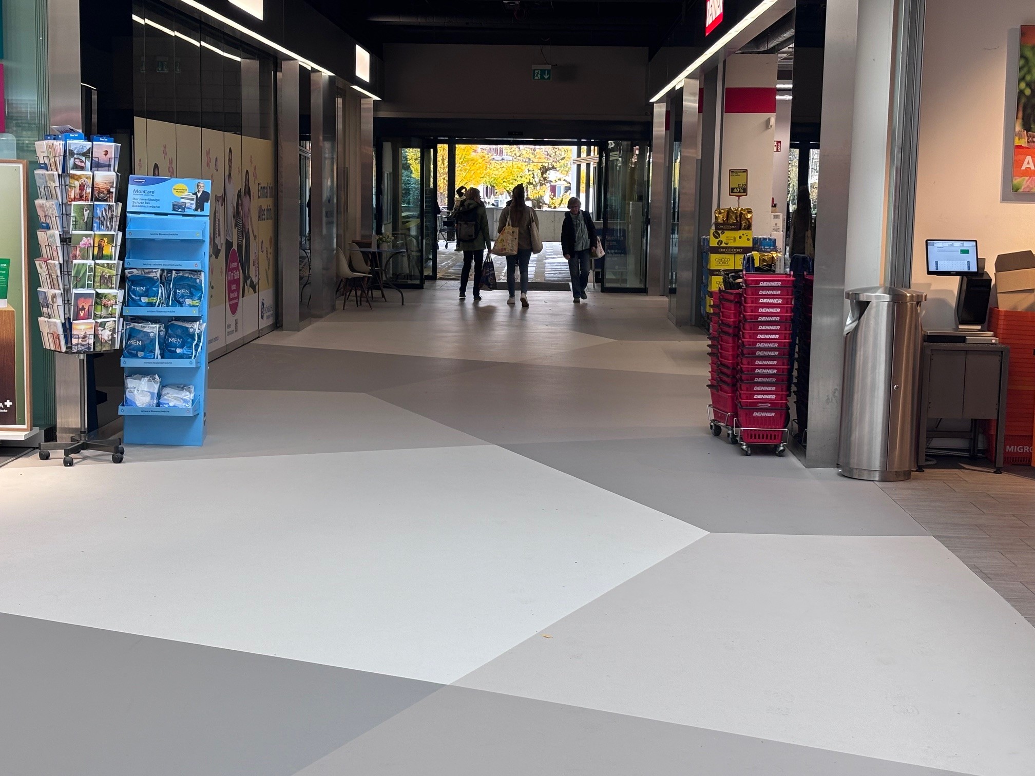 Shopping Centre Schönbühl Lucerne - an opportunity for your successful business, Langensandstr. / LG1+LG2, 6005 Luzern, Lucerne, CH