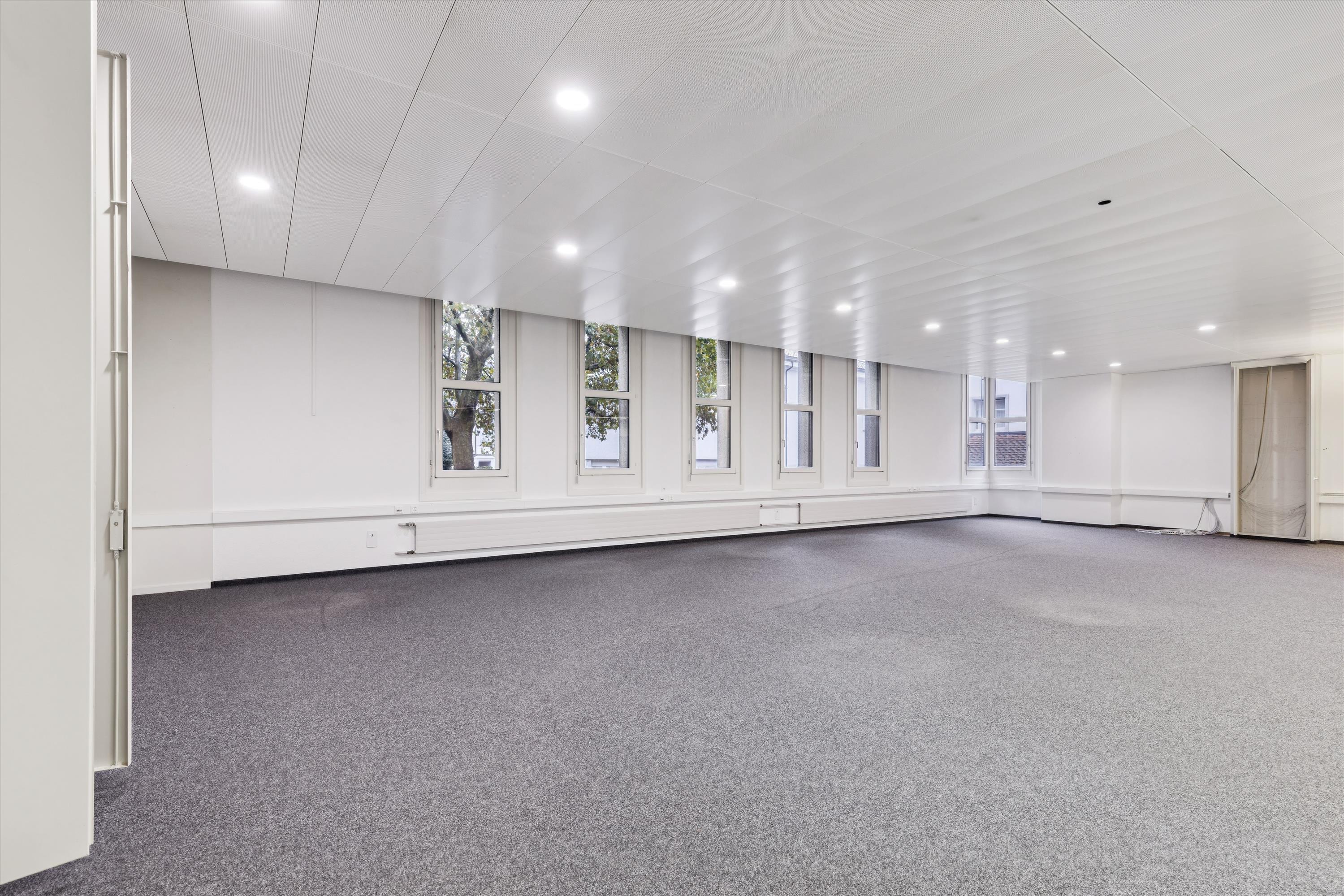 Surface de bureaux lumineuse au centre de Flawil – 175?m², disponible immédiatement, Kanzleistrasse, 9230 Flawil, St. Gallen, CH