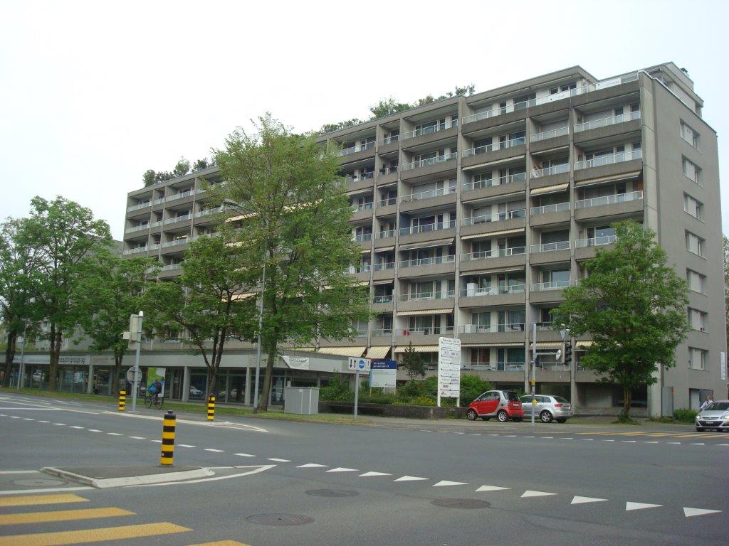 Emplacement commercial intéressant; proche de la gare CFF et de l'accès autoroutier, Baarerstr., 6300 Zug, Zug, CH