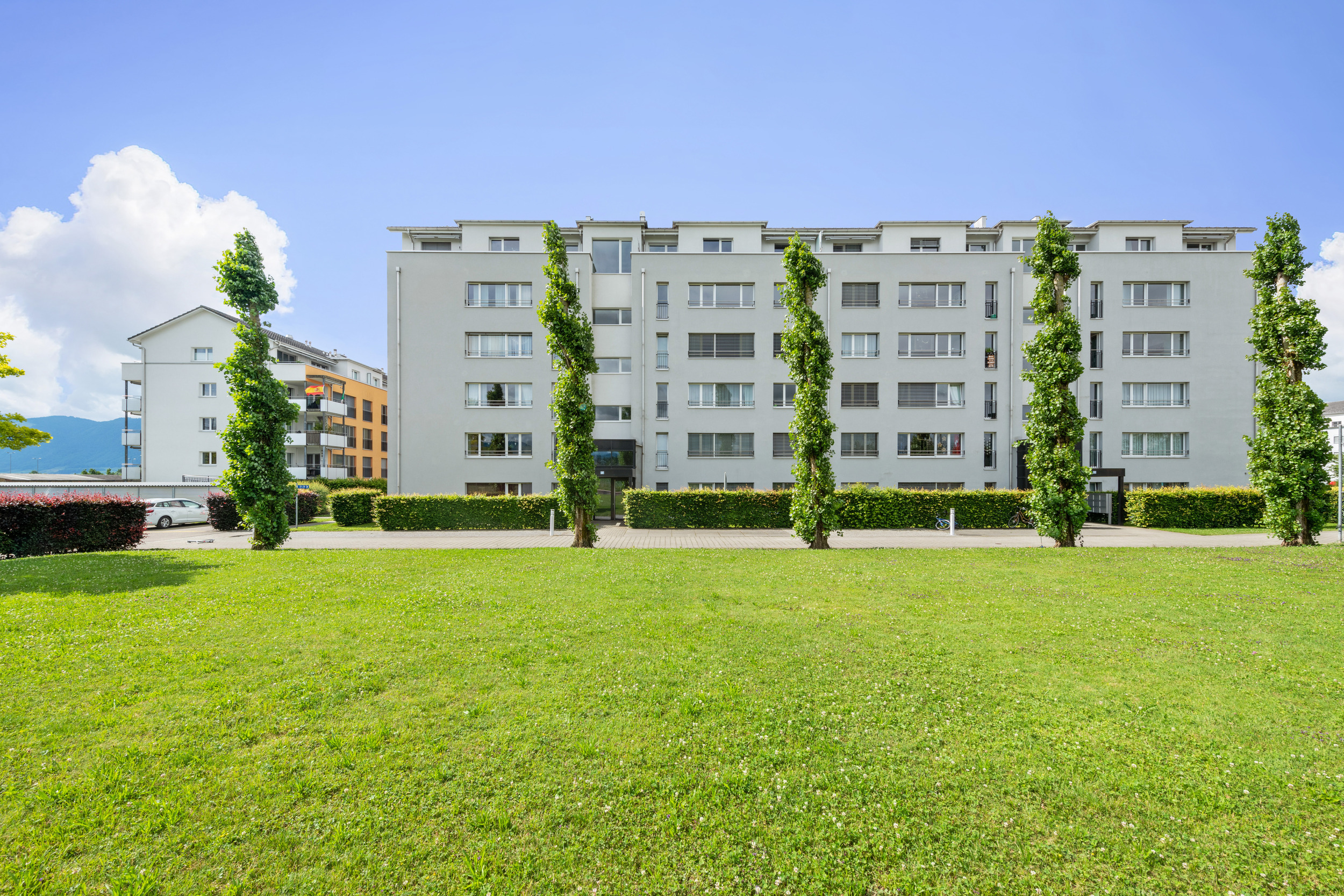 Vous cherchez une place pour moto à Jona ? Nous en avons une !, Blumenaustrasse, Einstellhalle, 8645 Jona, Saint Gallen, CH