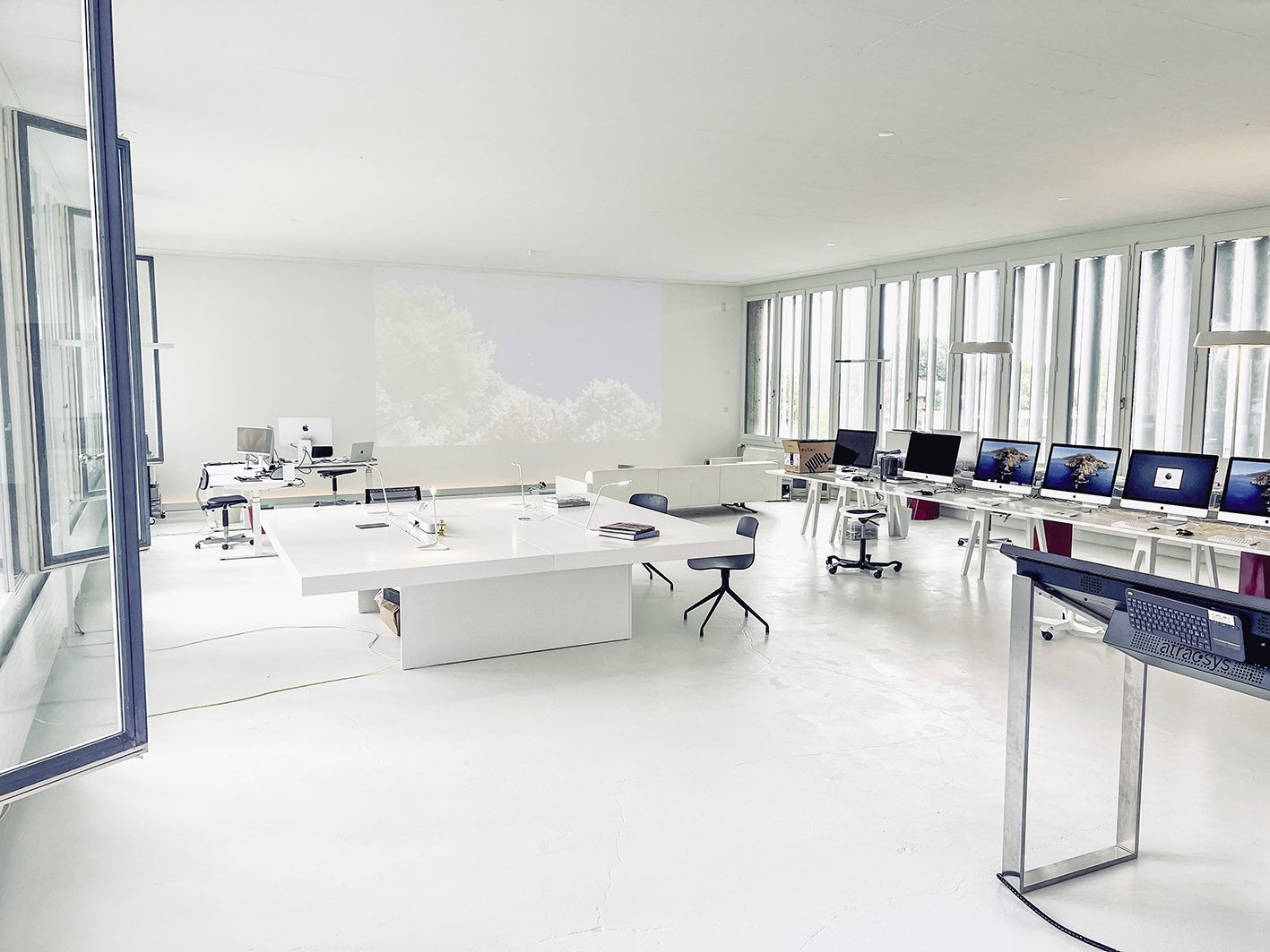 Light-filled, versatile commercial space/office in a central location, Solothurnstrasse, 3322 Schönbühl-Urtenen, Bern, CH