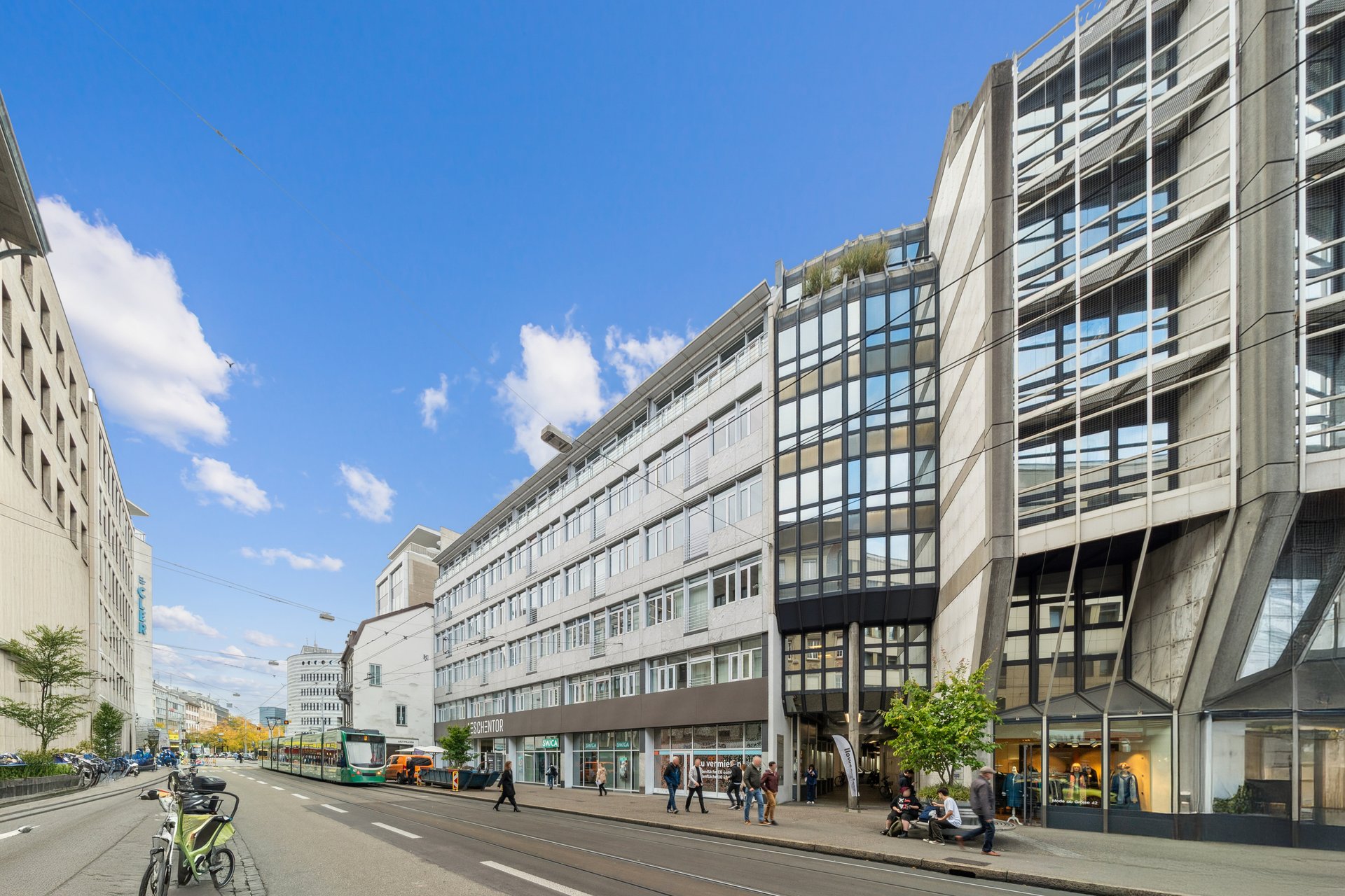 L'adresse commerciale par excellence !