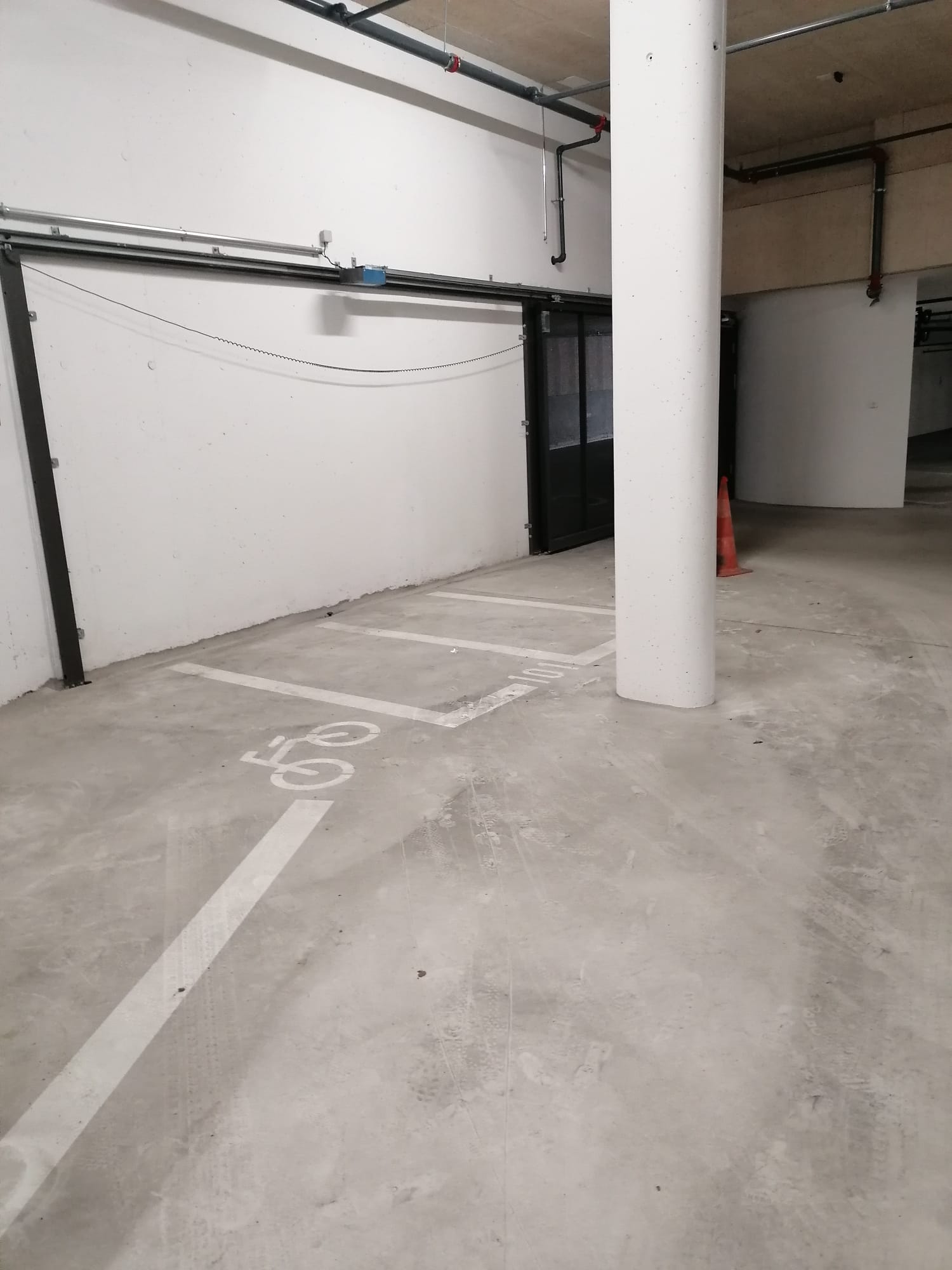 We have space for your motorcycle!, TG Oberdorf Platz, 5608 Stetten AG, Aargau, CH