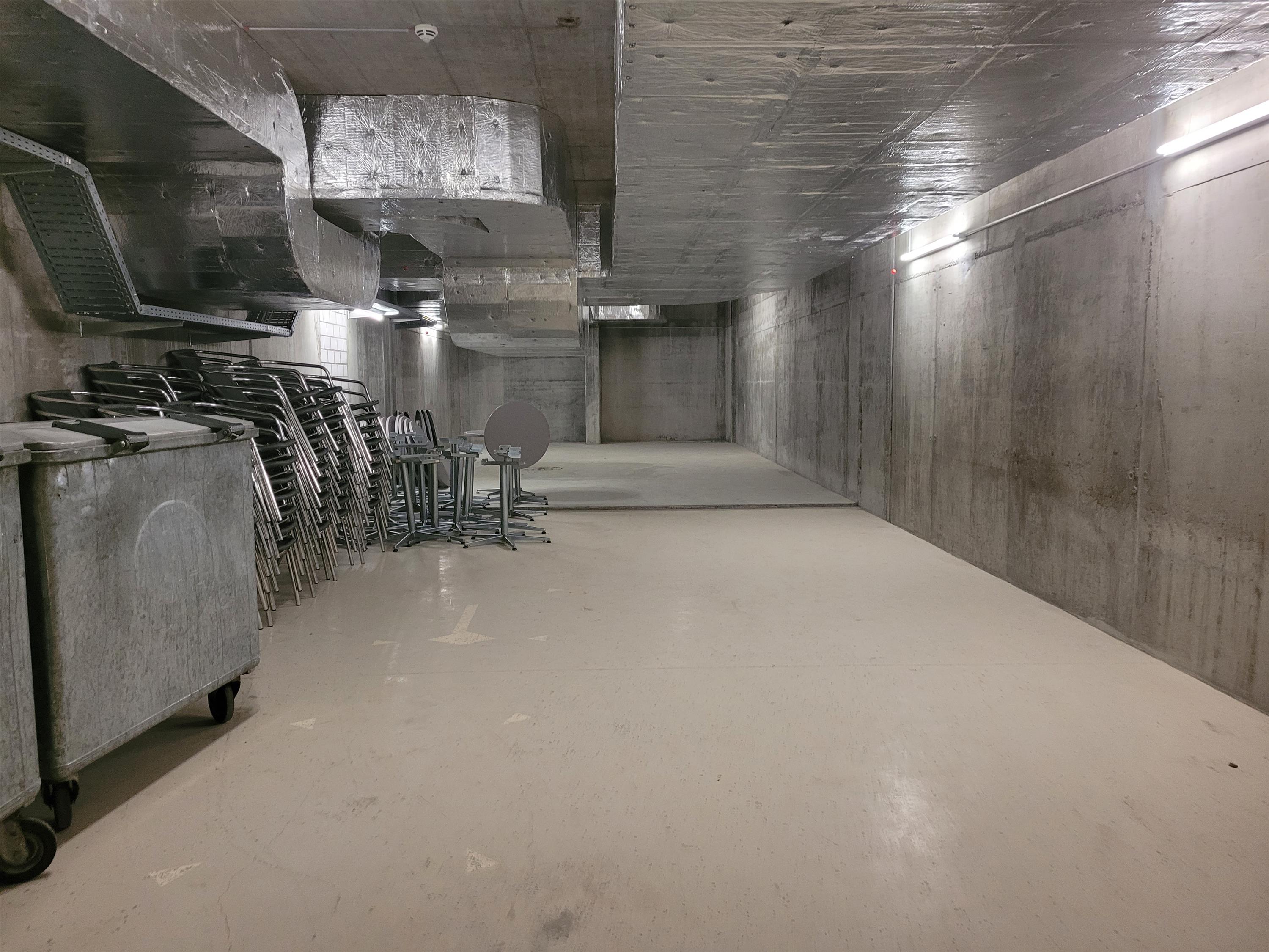 Surfaces de stockage à un emplacement central, Weltpoststr. Ost / Lager, 3015 Bern, Bern, CH