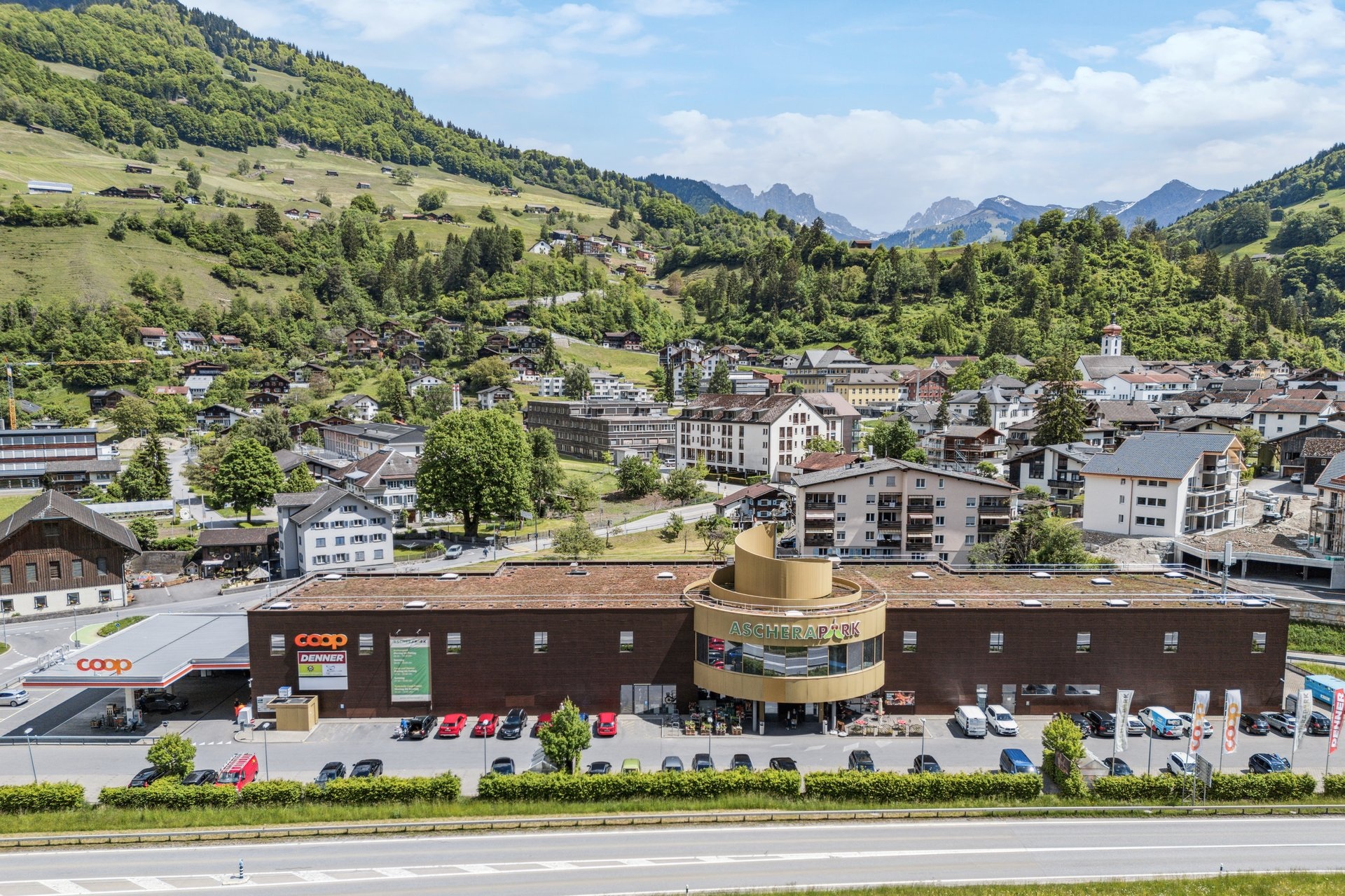 Petite surface, grand effet - votre idée commerciale au bon emplacement !, Dorfstrasse, 7220 Schiers, Grisons, CH