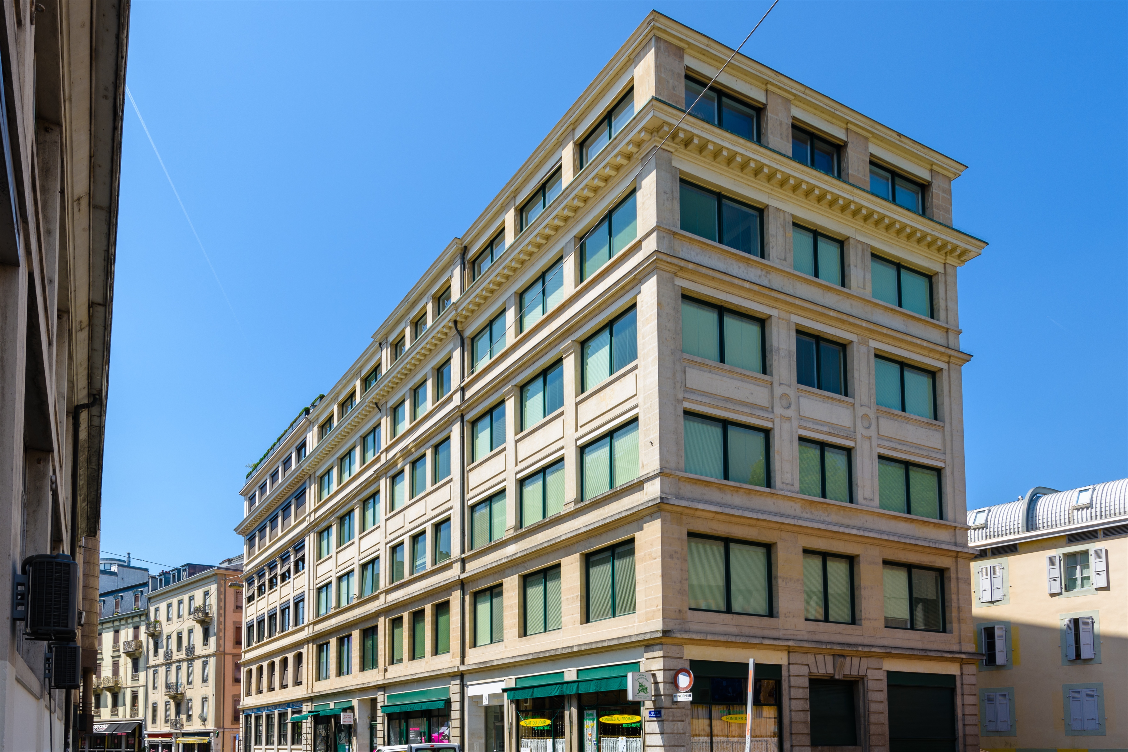 Grow your business in this space in the heart of Geneva!, Rue de la Coulouvrenière, 1204 Genève, Geneva, CH