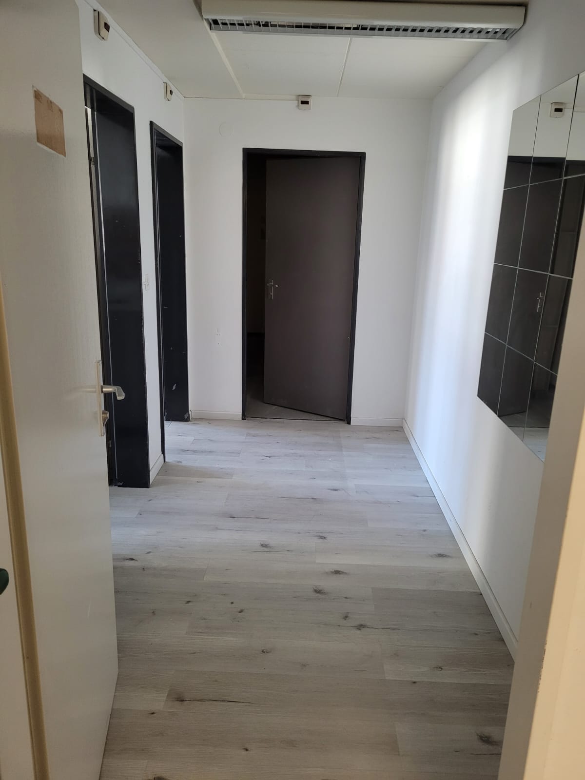 Your office right in the heart of the city - fixed-term lease until 31.12.2026, Rue St-Laurent, 1003 Lausanne, Vaud, CH