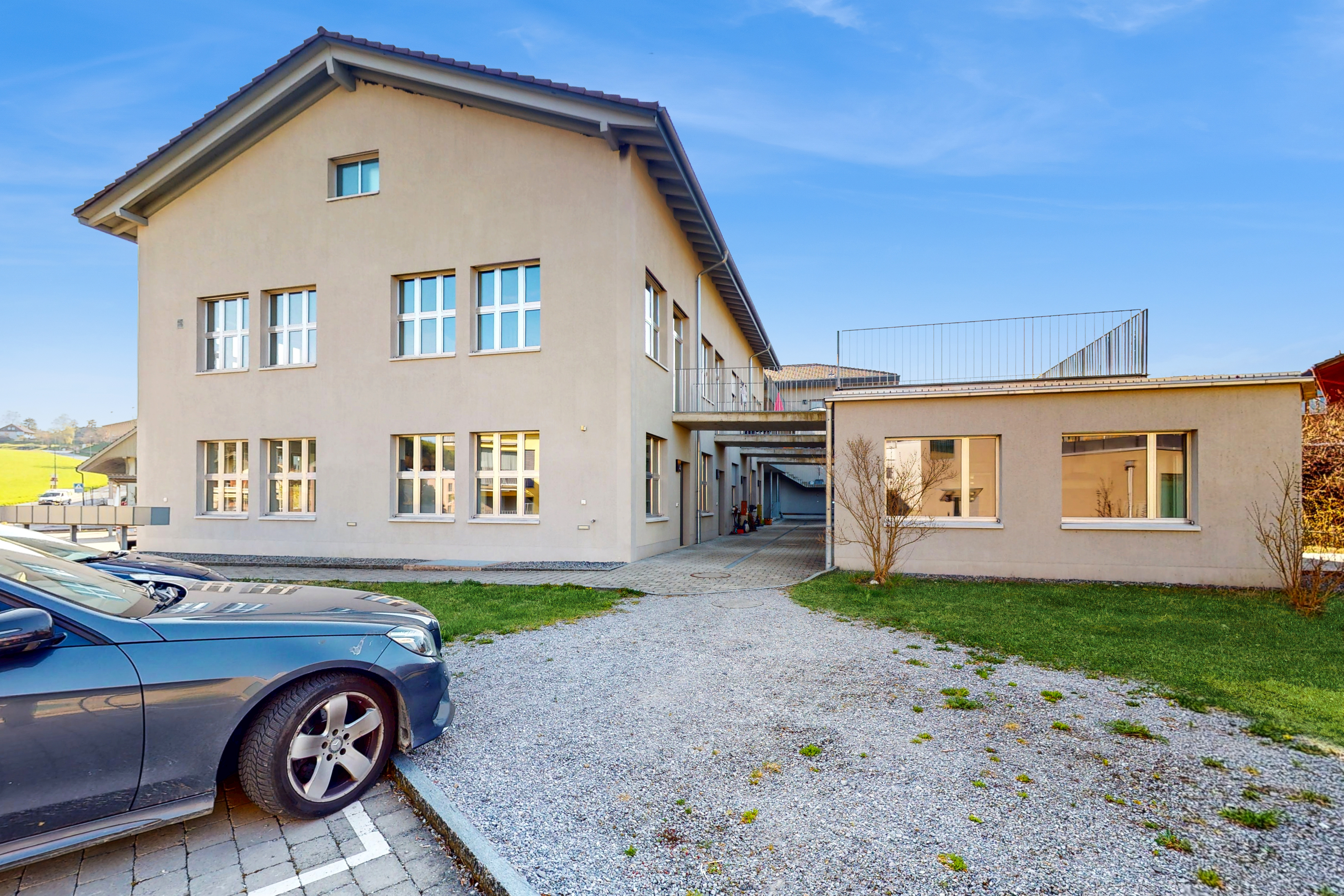 Attraktive Gewerbefläche mit viel Raum und Parkmöglichkeit, Rohrstrasse, 3507 Biglen, Bern, CH