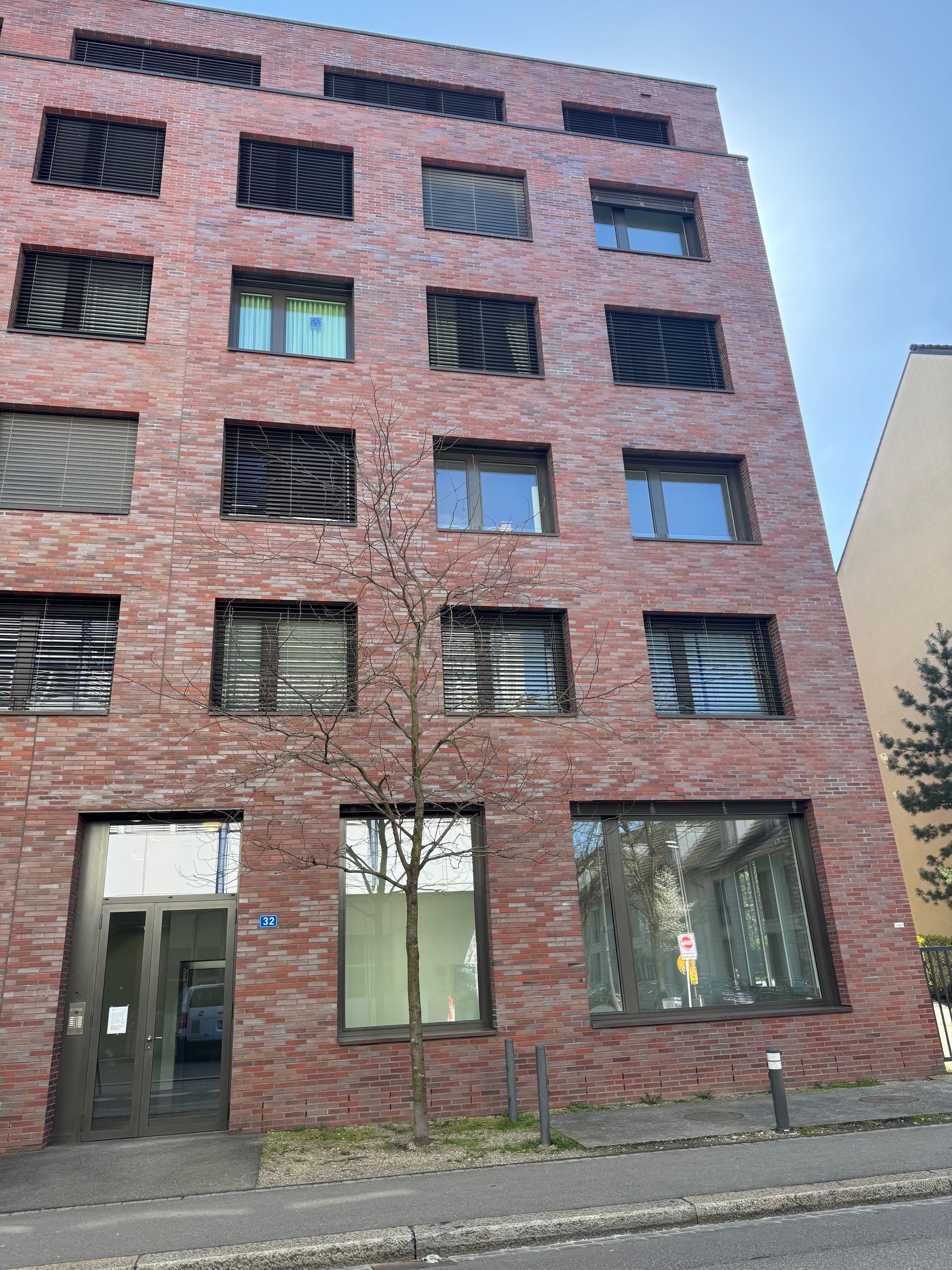 Espace commercial attractif à un emplacement central à Bâle – 165 m² disponible immédiatement, Neuhausstrasse, 4057 Basel, Basel-City, CH