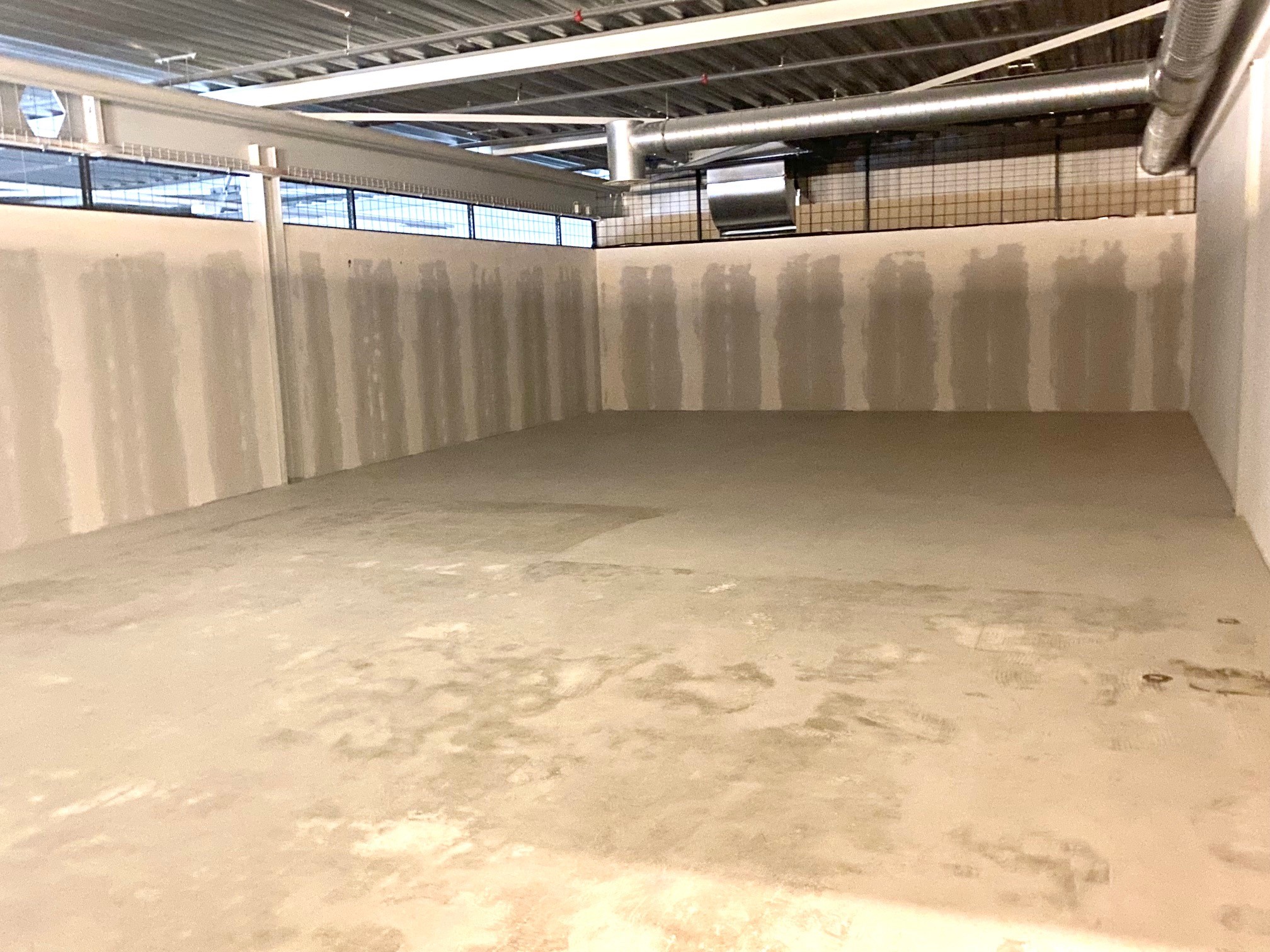 My new storage unit in Retailpark Oftringen, Nordstrasse, 4665 Oftringen, Aargau, CH