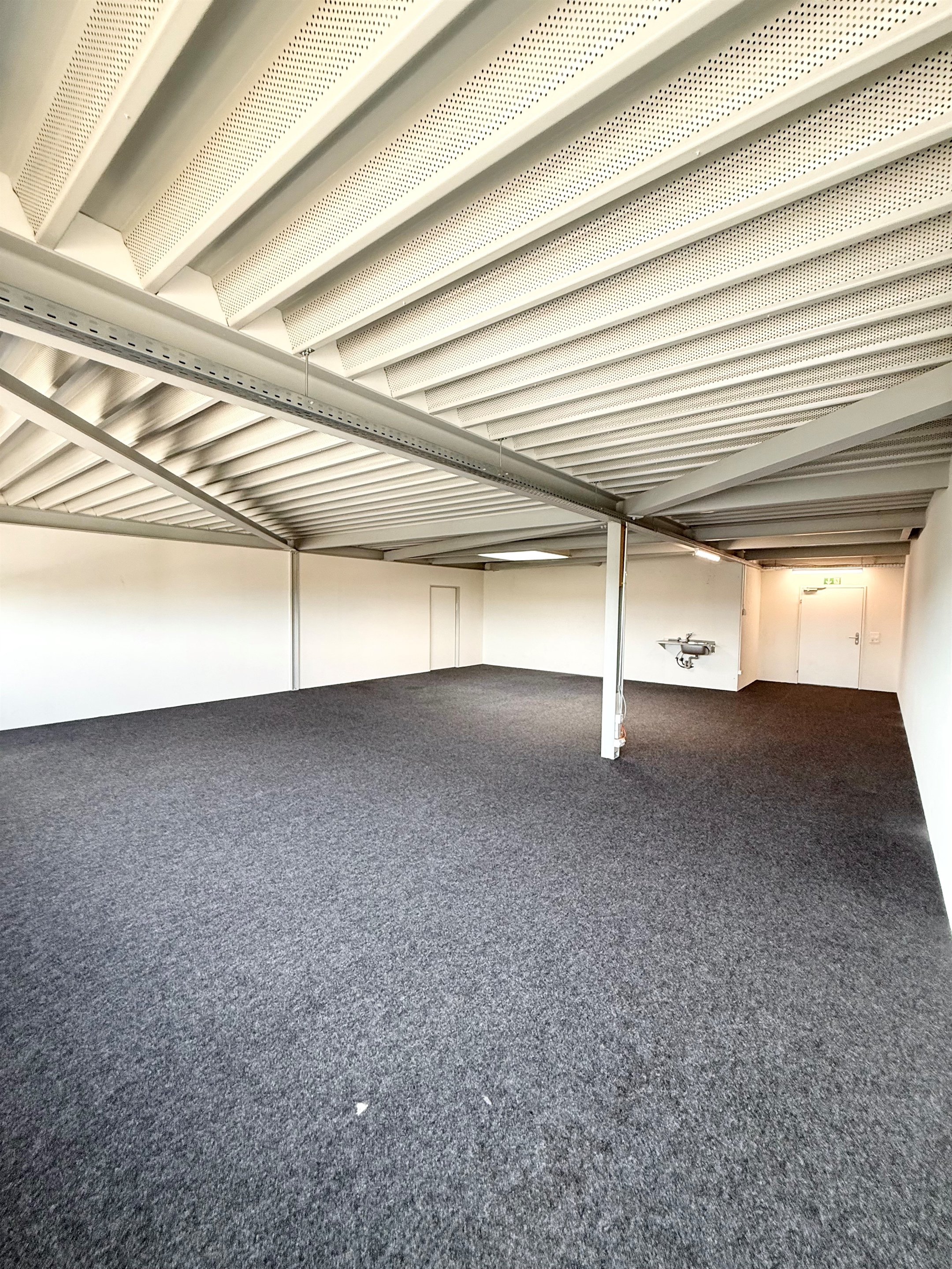 ZENTRAL / MODERN / FLEXIBEL, Riedstr., 6330 Cham, Zug, CH