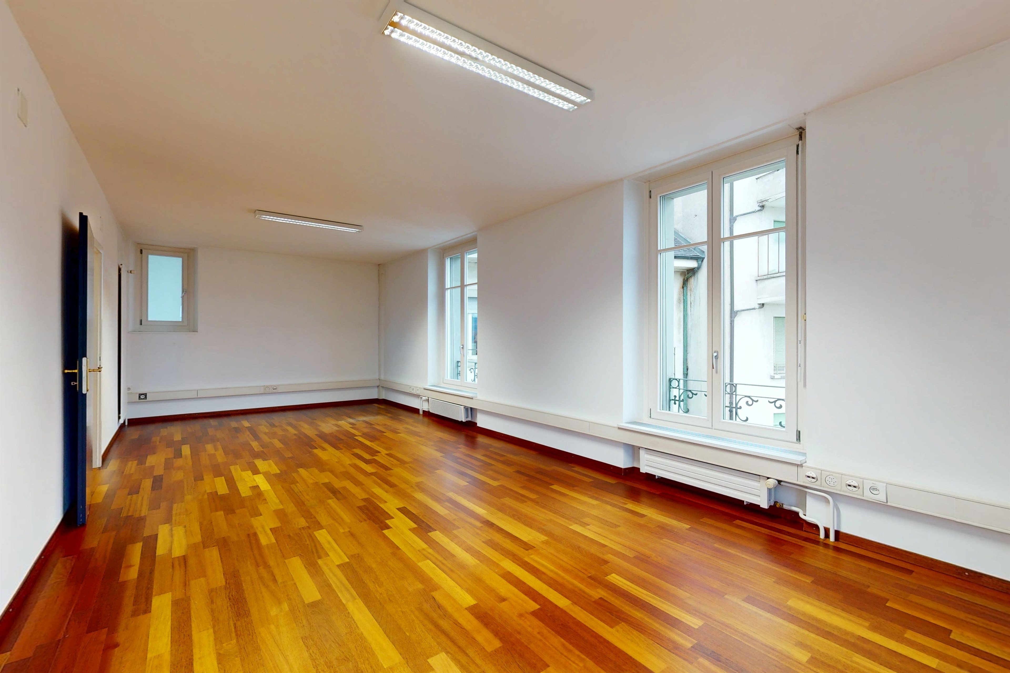 Belle surface lumineuse en plein centre de Fribourg, Avenue de la Gare, 1700 Fribourg, Fribourg, CH