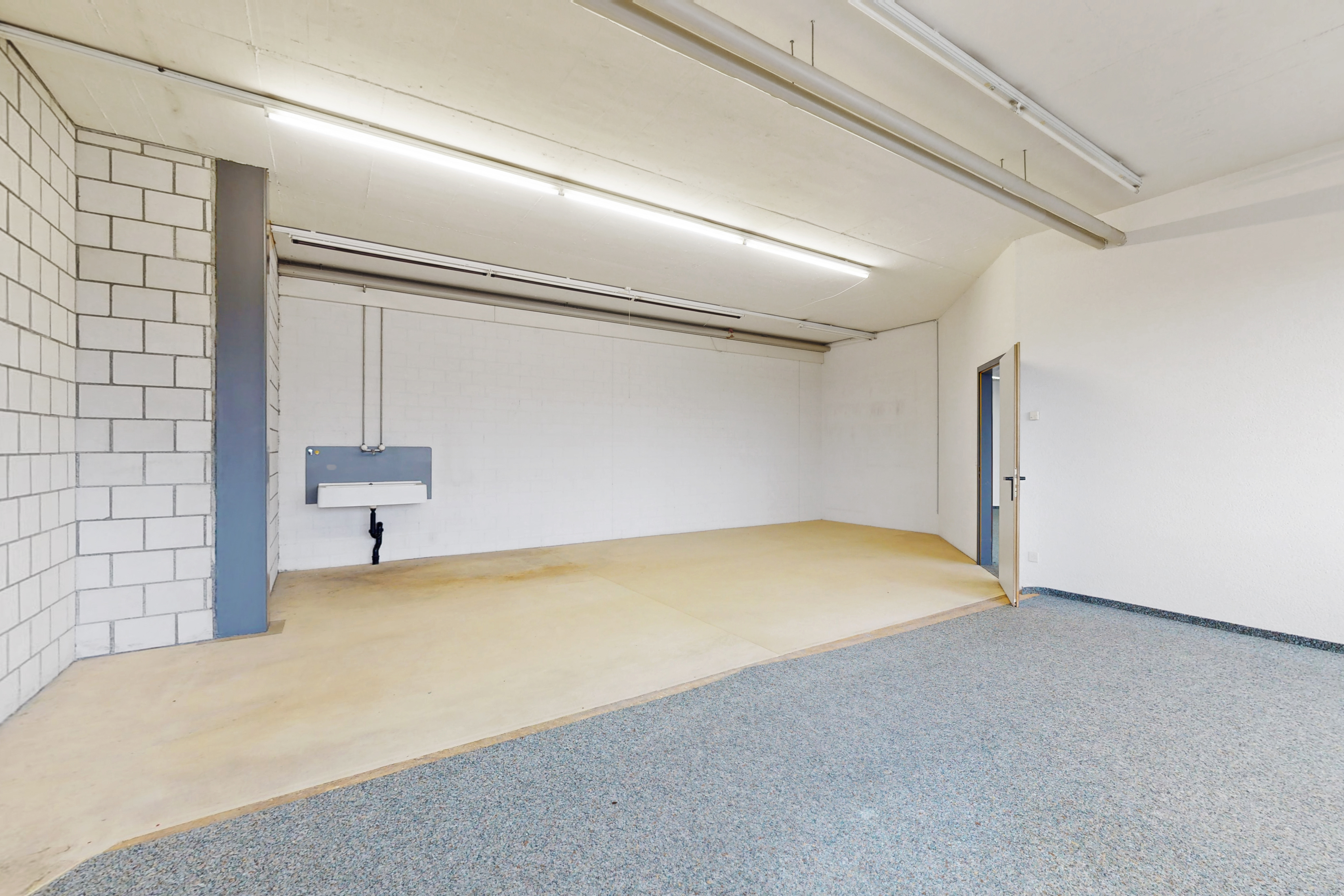Surface de bureaux et d'activités - Immeuble commercial GO! à Oberentfelden - 130 m2, Industriestr., 5036 Oberentfelden, Aargau, CH