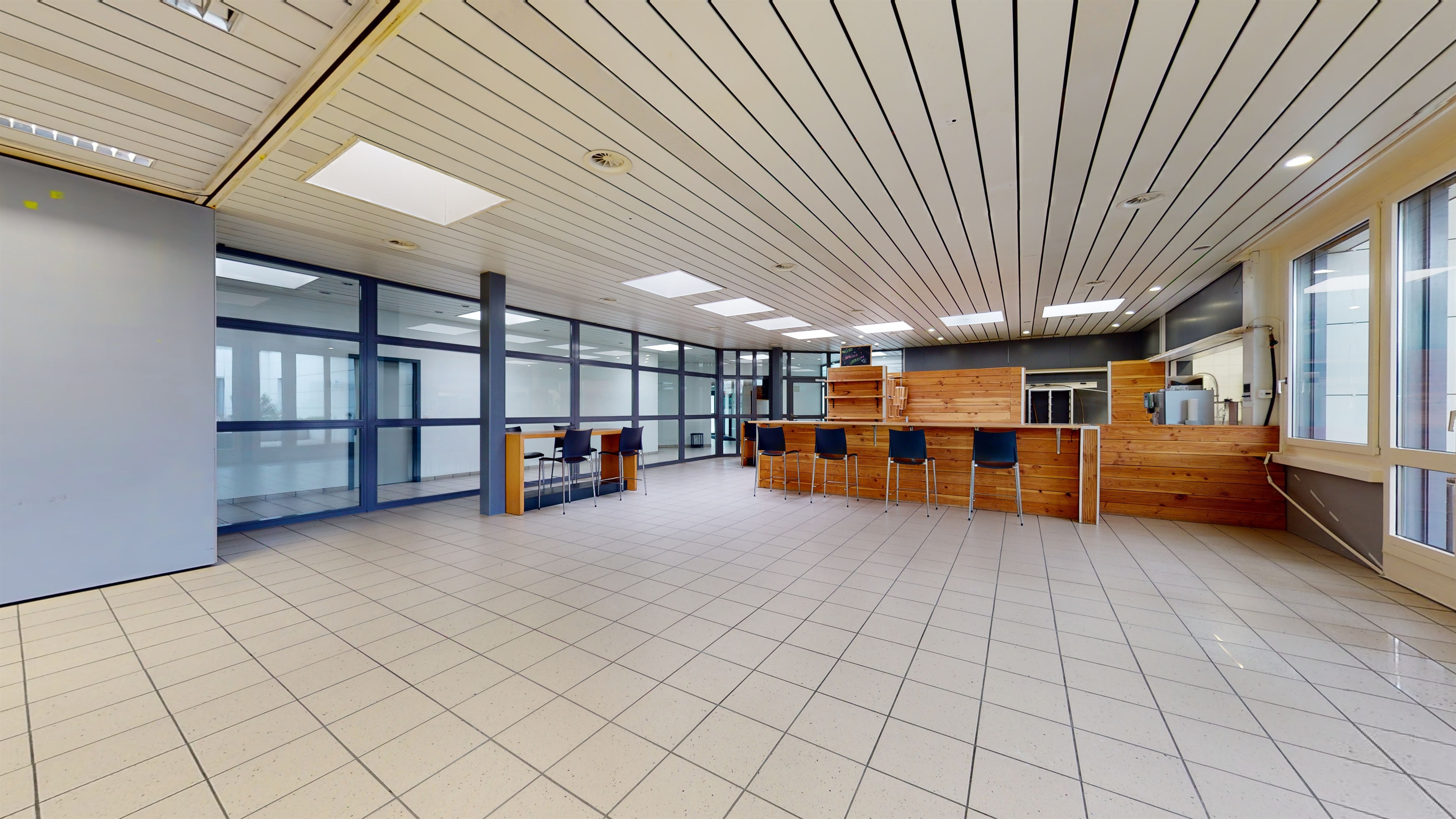 Here your restaurant will find an ideal location with a courtyard., Industriestr., 5036 Oberentfelden, Aargau, CH